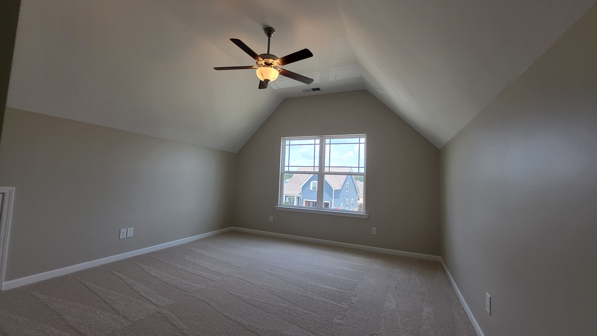 1060 Brayden Dr Property Photo 12
