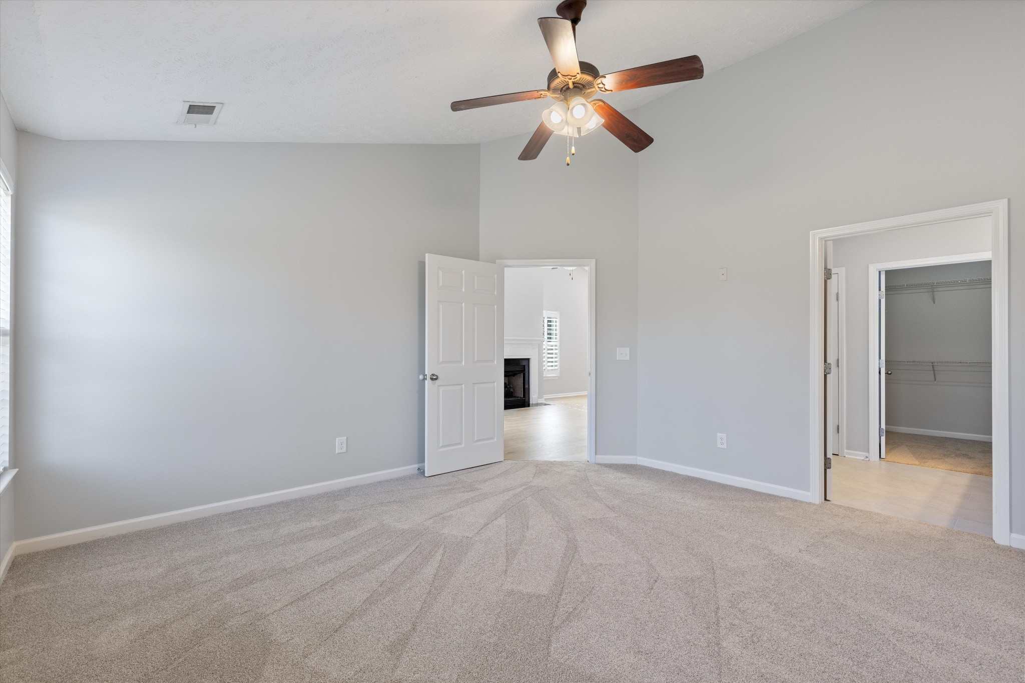 395 Devon Chase Hl Property Photo 22