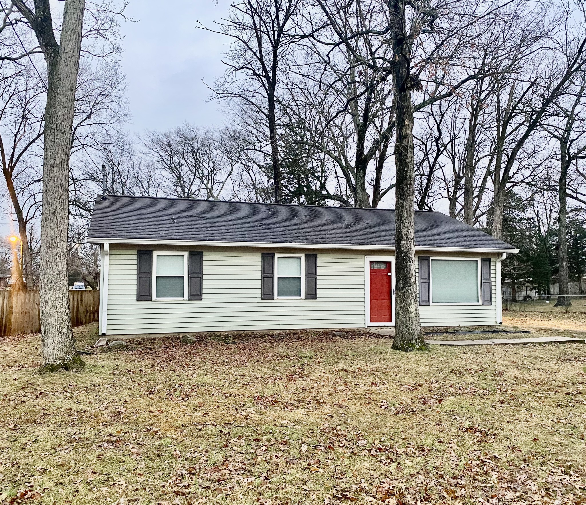120 Holloway Dr Property Photo 2