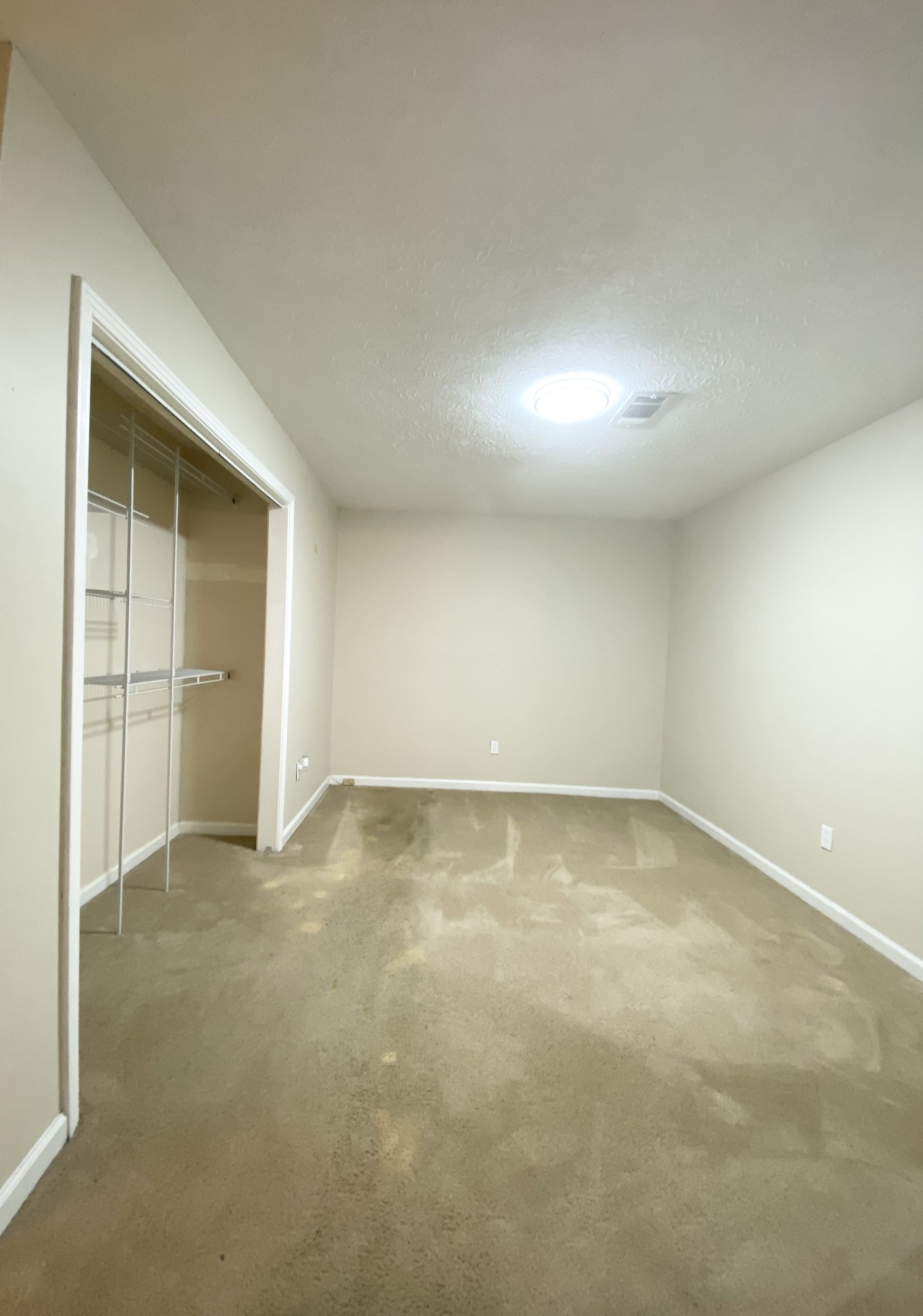 120 Holloway Dr Property Photo 14