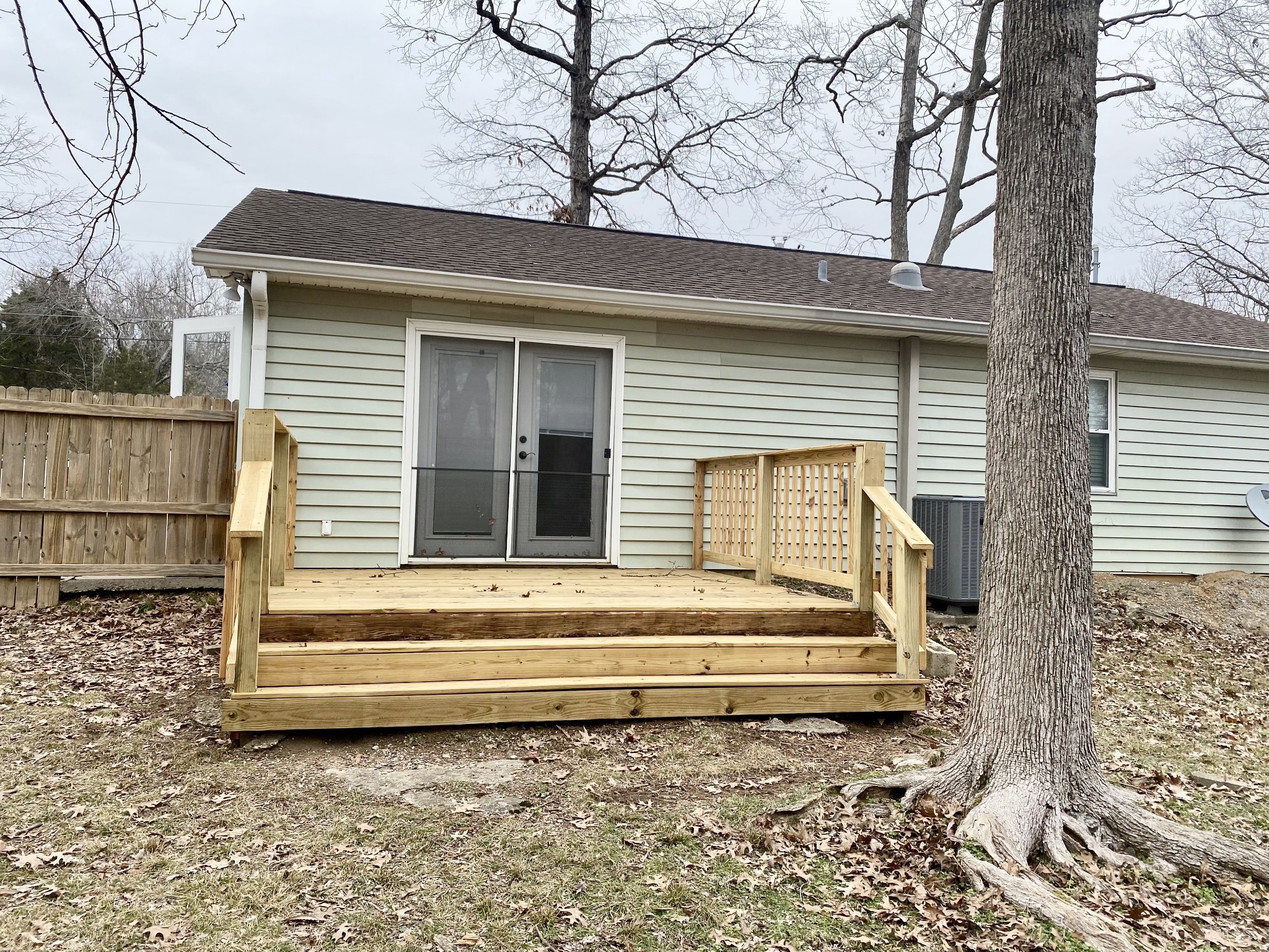 120 Holloway Dr Property Photo 17