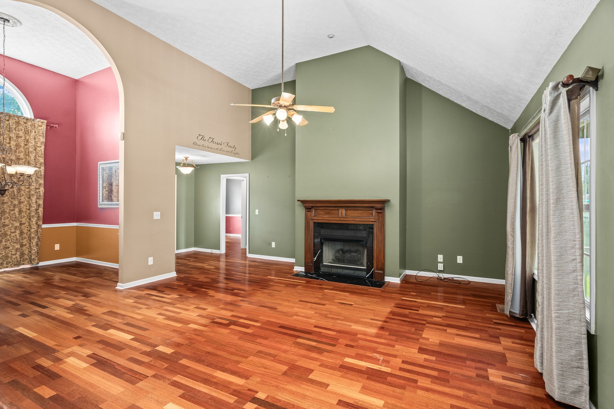406 Remington Ave Property Photo 5