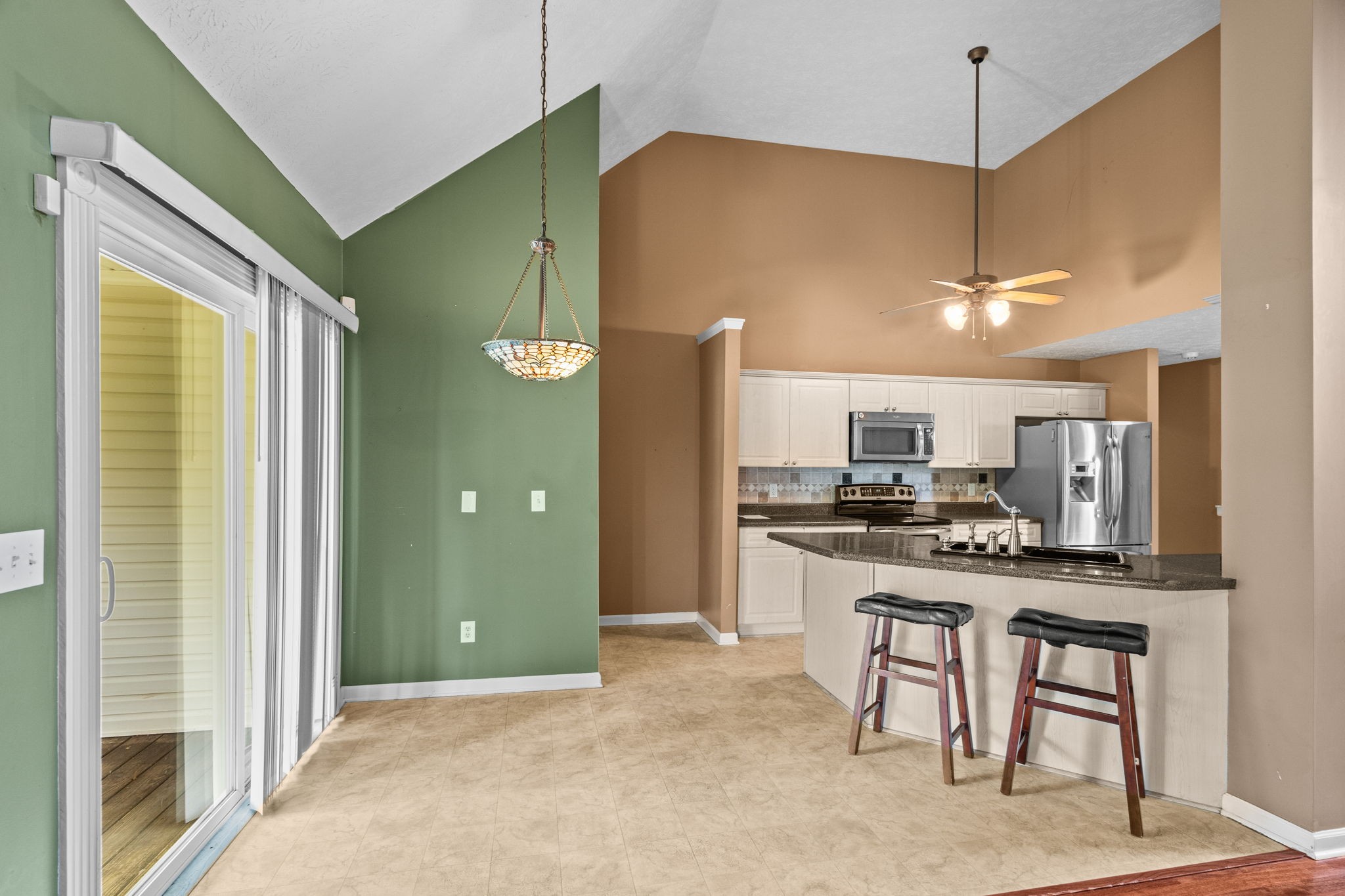 406 Remington Ave Property Photo 9