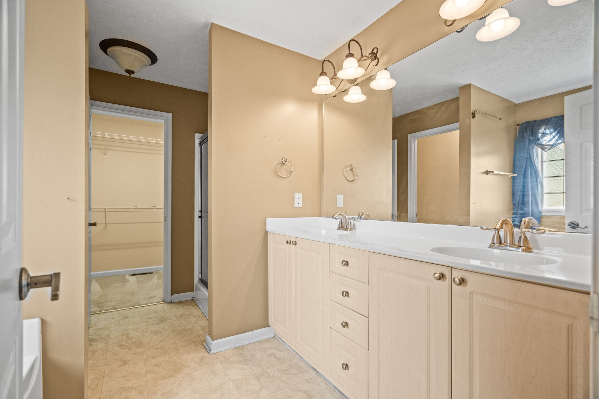 406 Remington Ave Property Photo 14