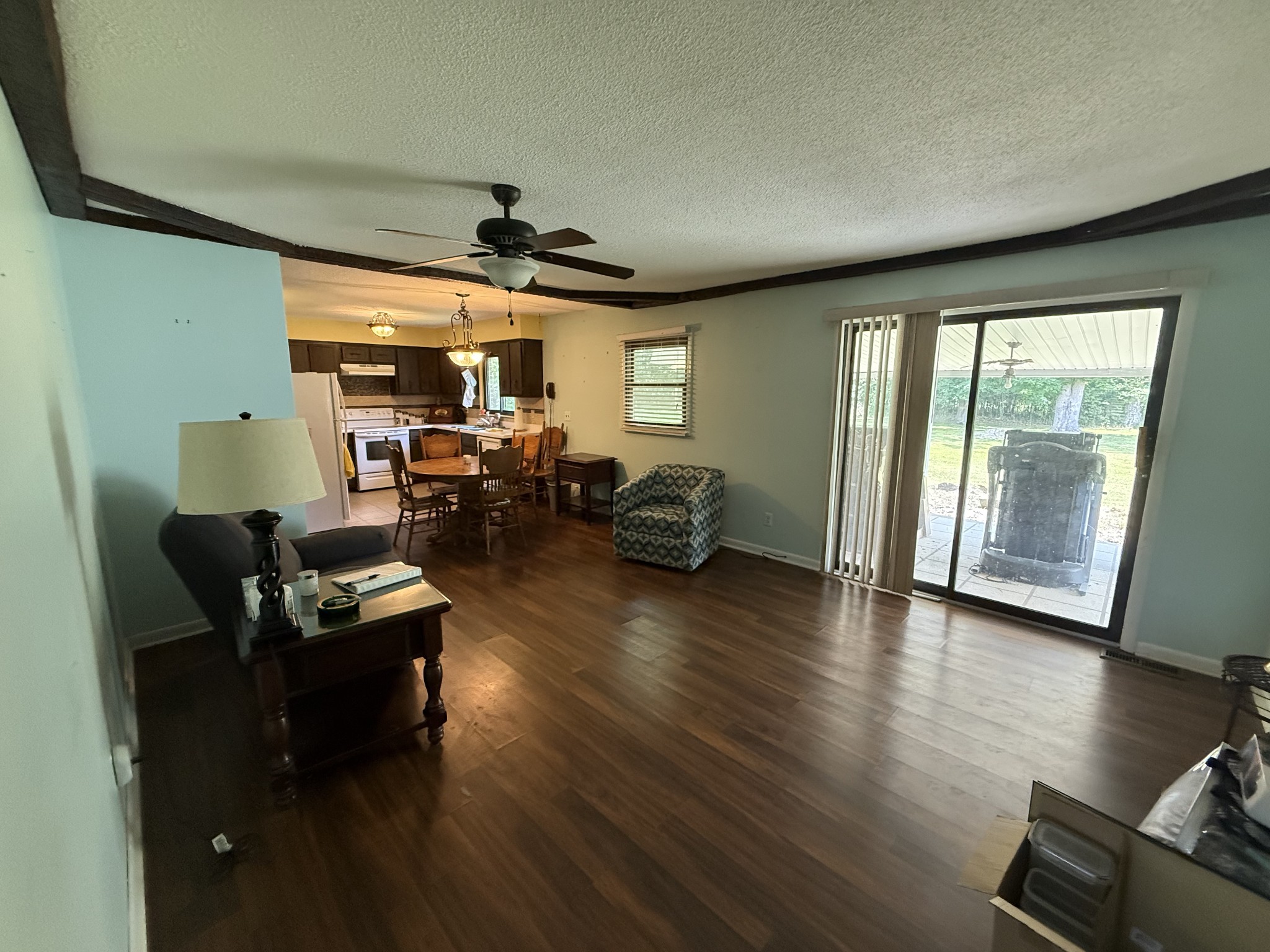1221 Hillcrest Dr Property Photo 10