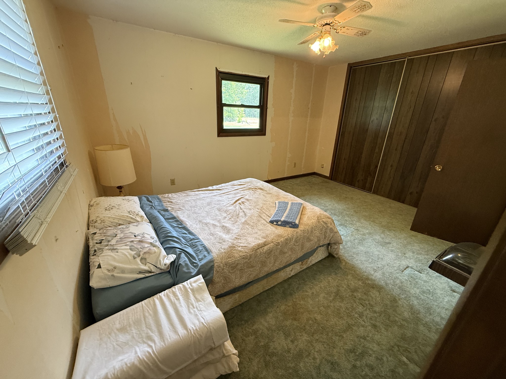 1221 Hillcrest Dr Property Photo 16
