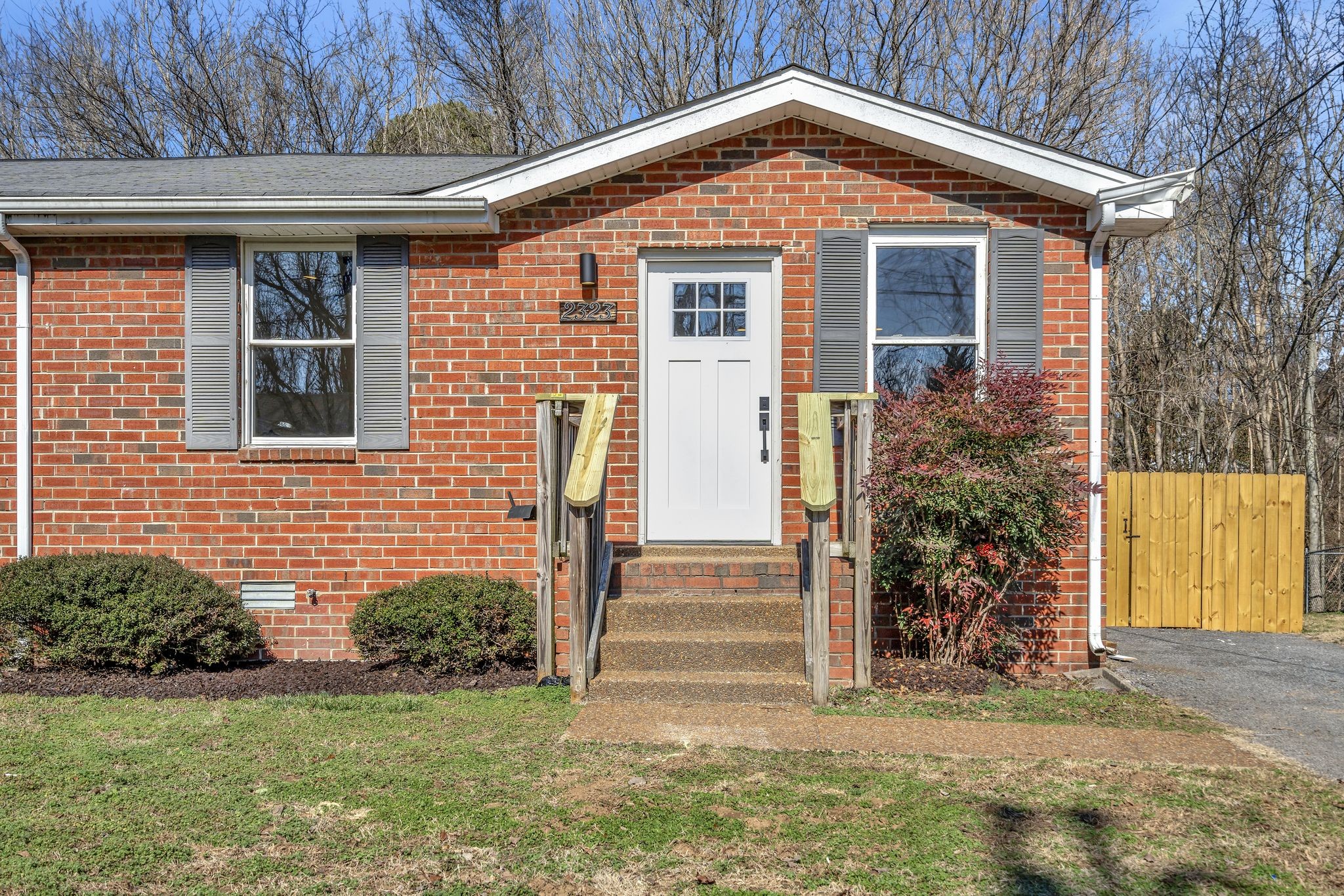 2321 Cooper Ter Property Photo