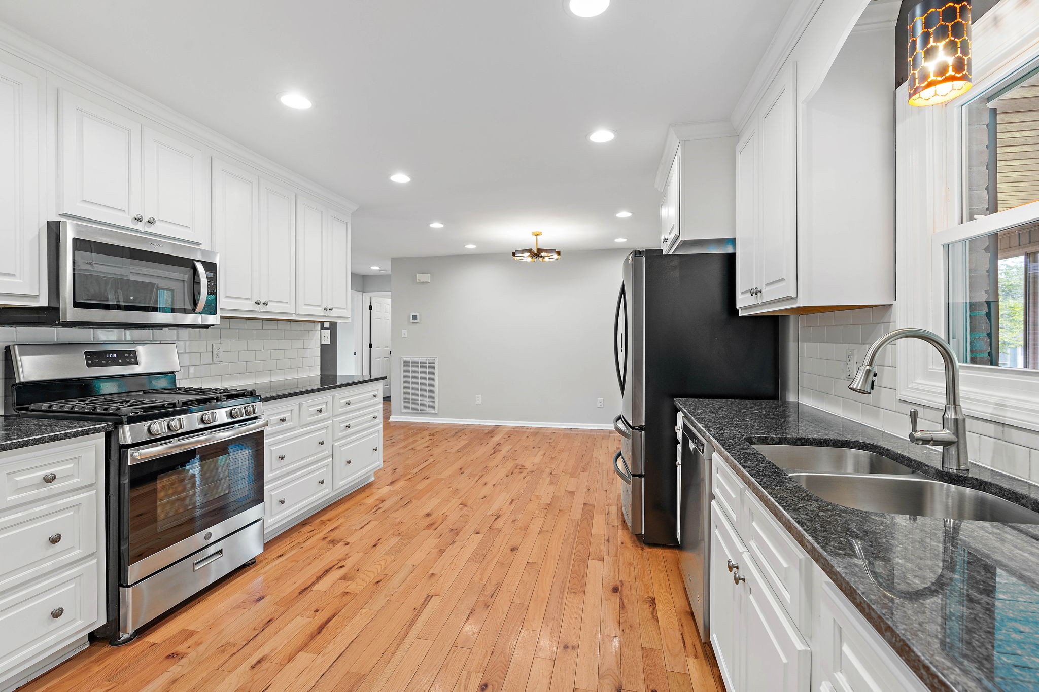 2952 Carters Creek Station Rd Property Photo 19