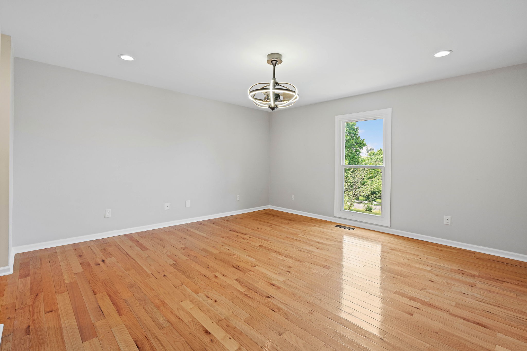2952 Carters Creek Station Rd Property Photo 25