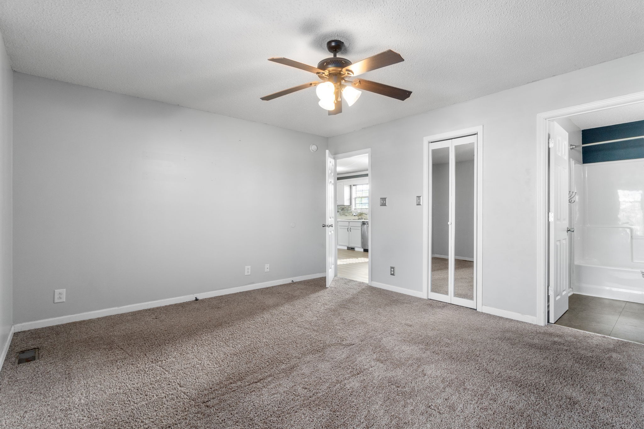 312 Chesire Way Property Photo 16