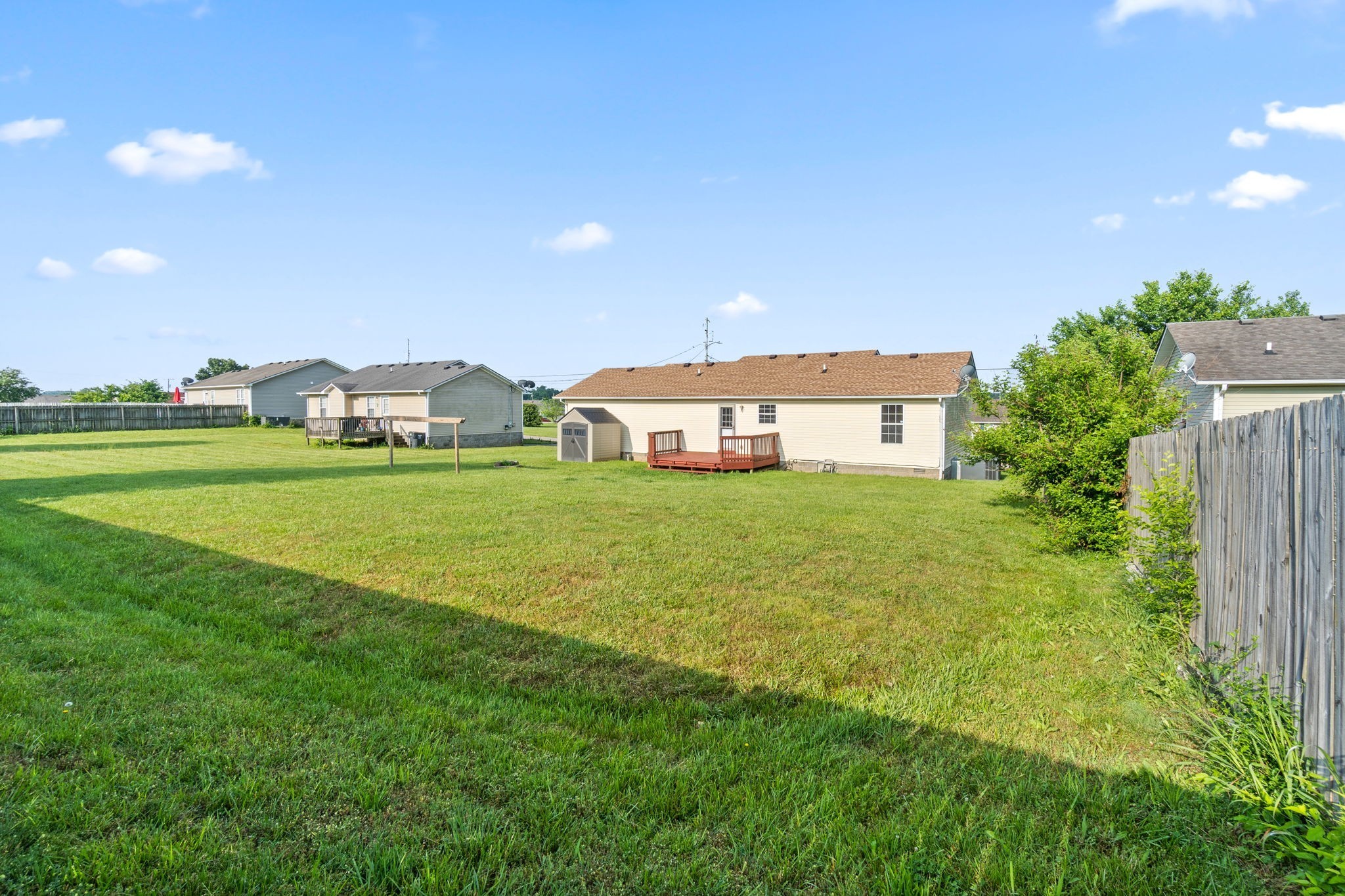 312 Chesire Way Property Photo 26