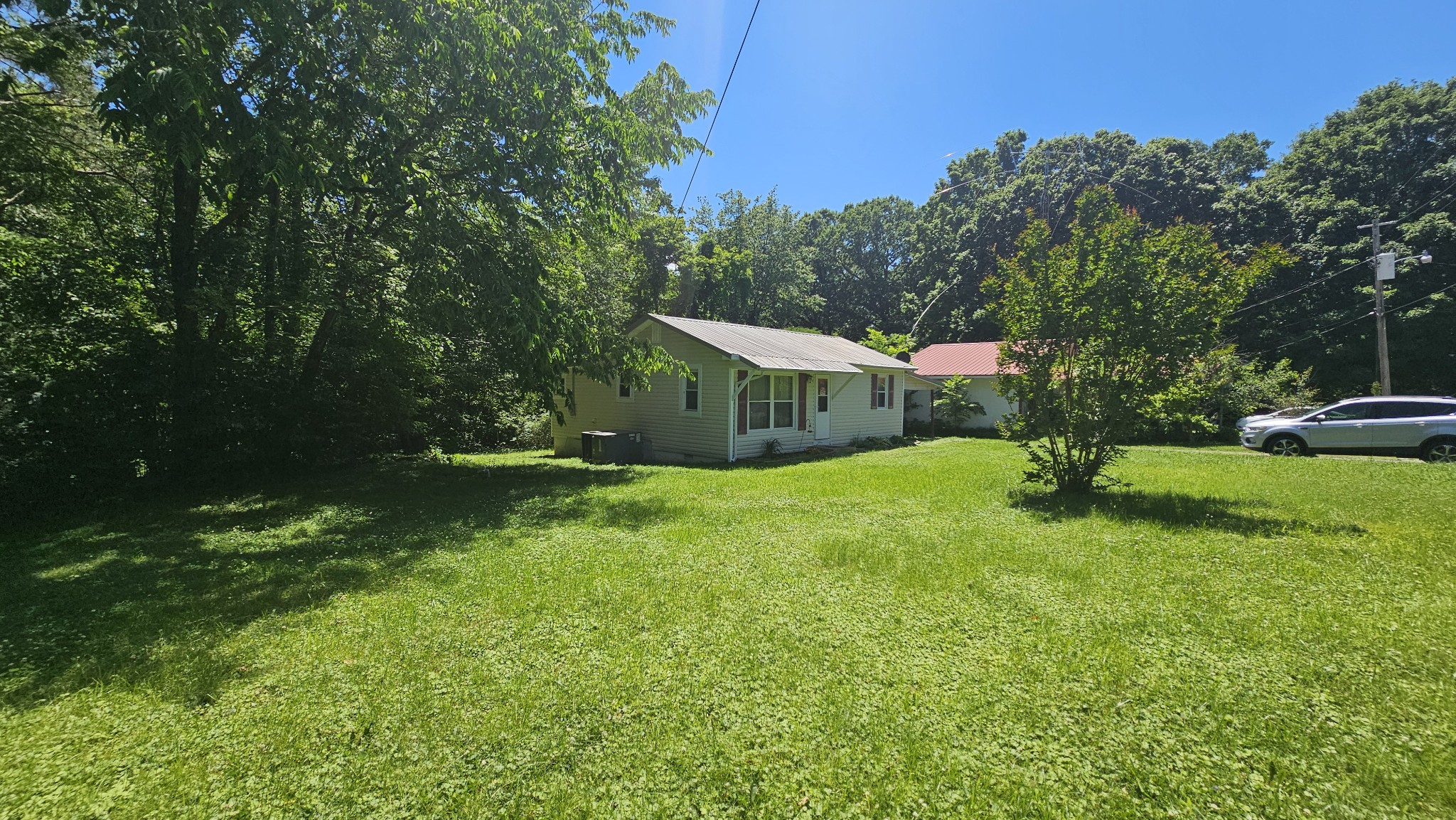 153 Cooper Rd Property Photo 3