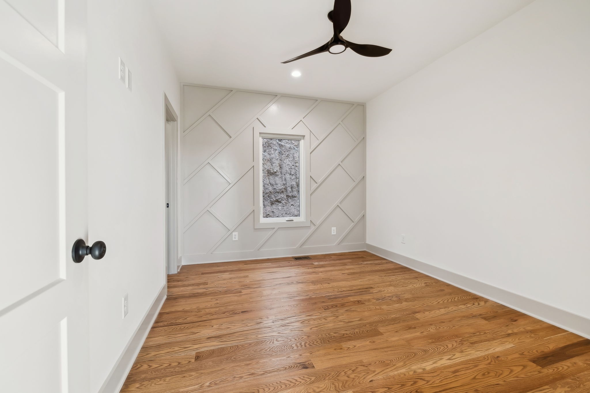 921 Blackberry Ridge Way Property Photo 13