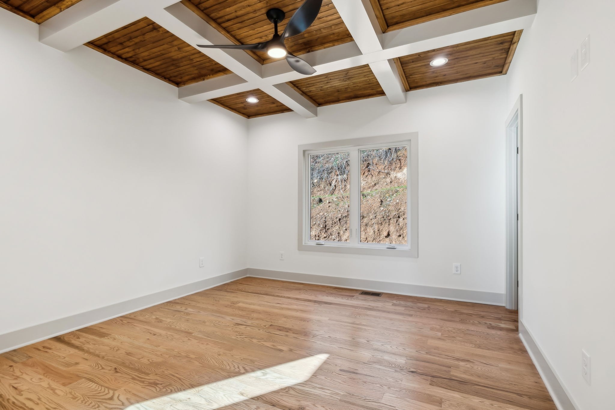 921 Blackberry Ridge Way Property Photo 19