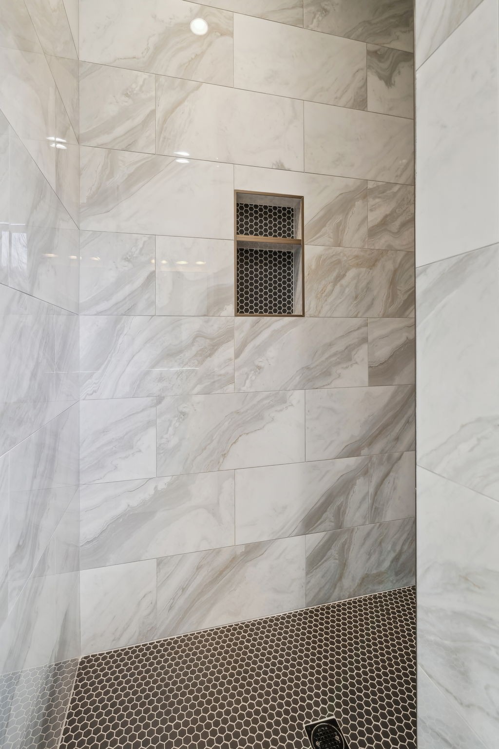 921 Blackberry Ridge Way Property Photo 24