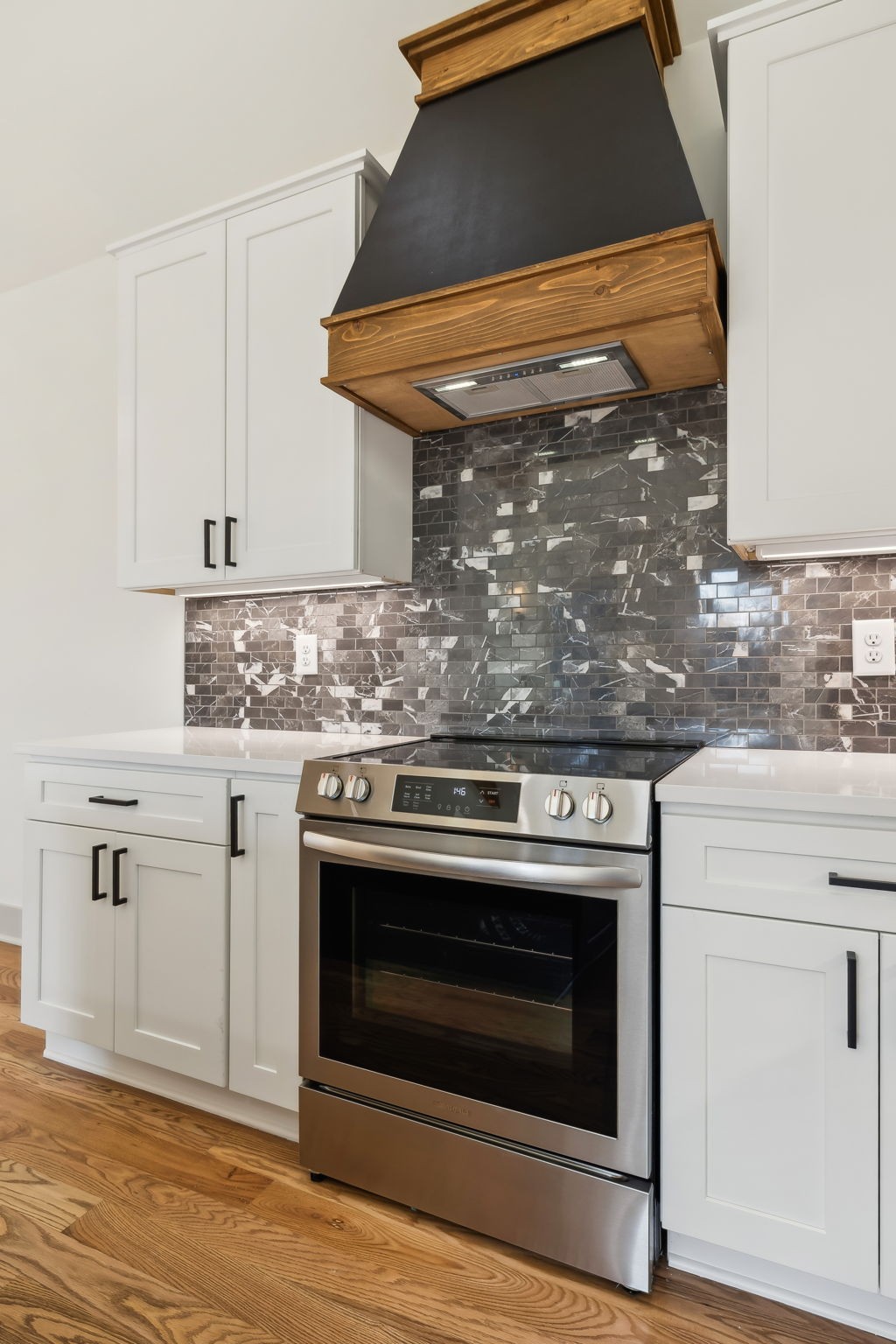 921 Blackberry Ridge Way Property Photo 30