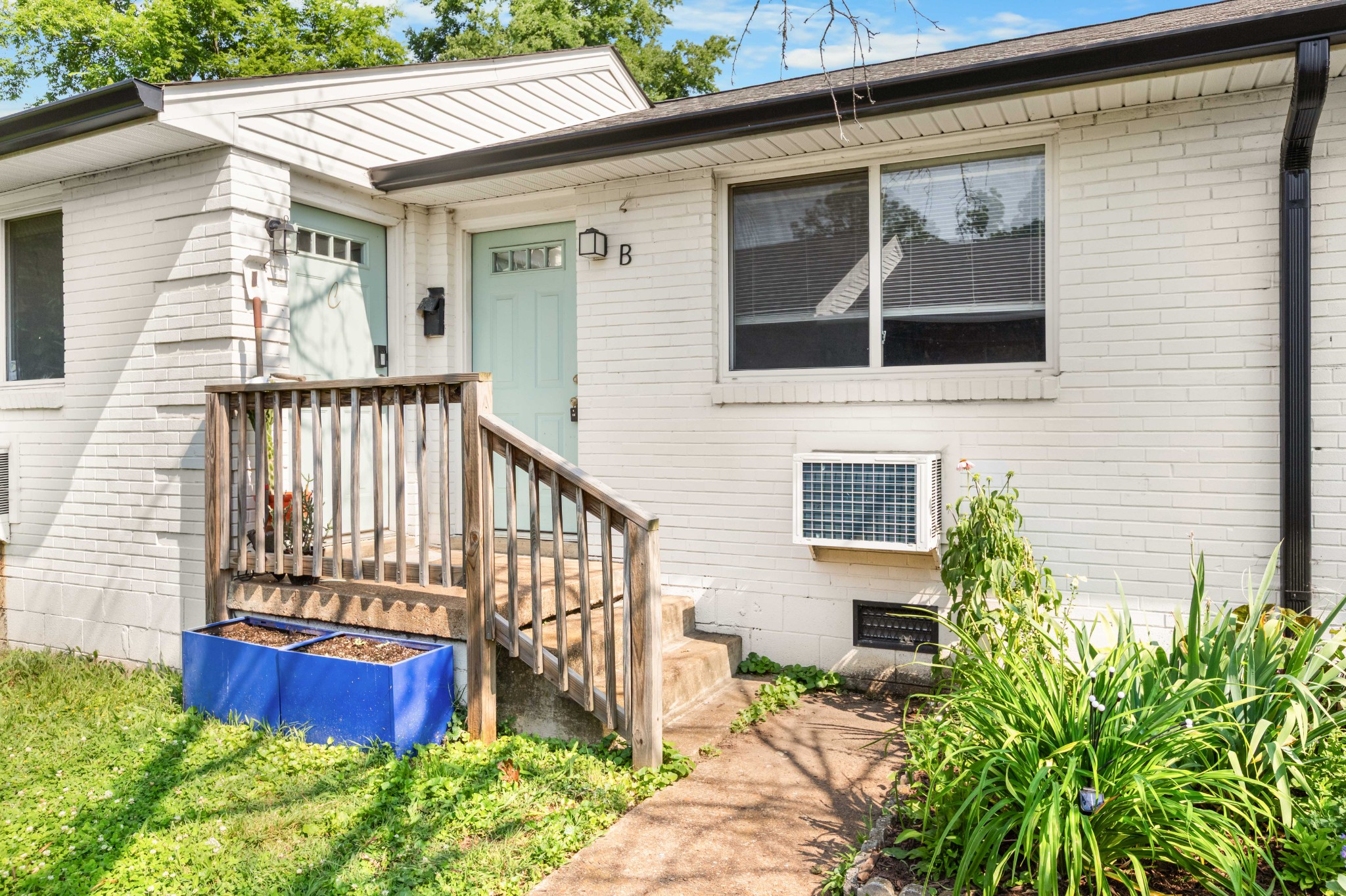 1521 22nd Ave, N Property Photo 1