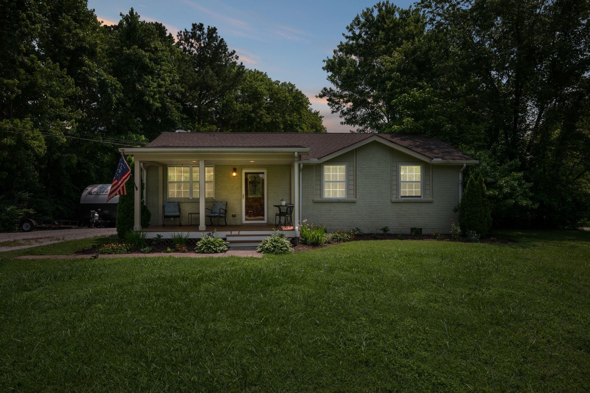 7116 Meadow View Dr Property Photo 1