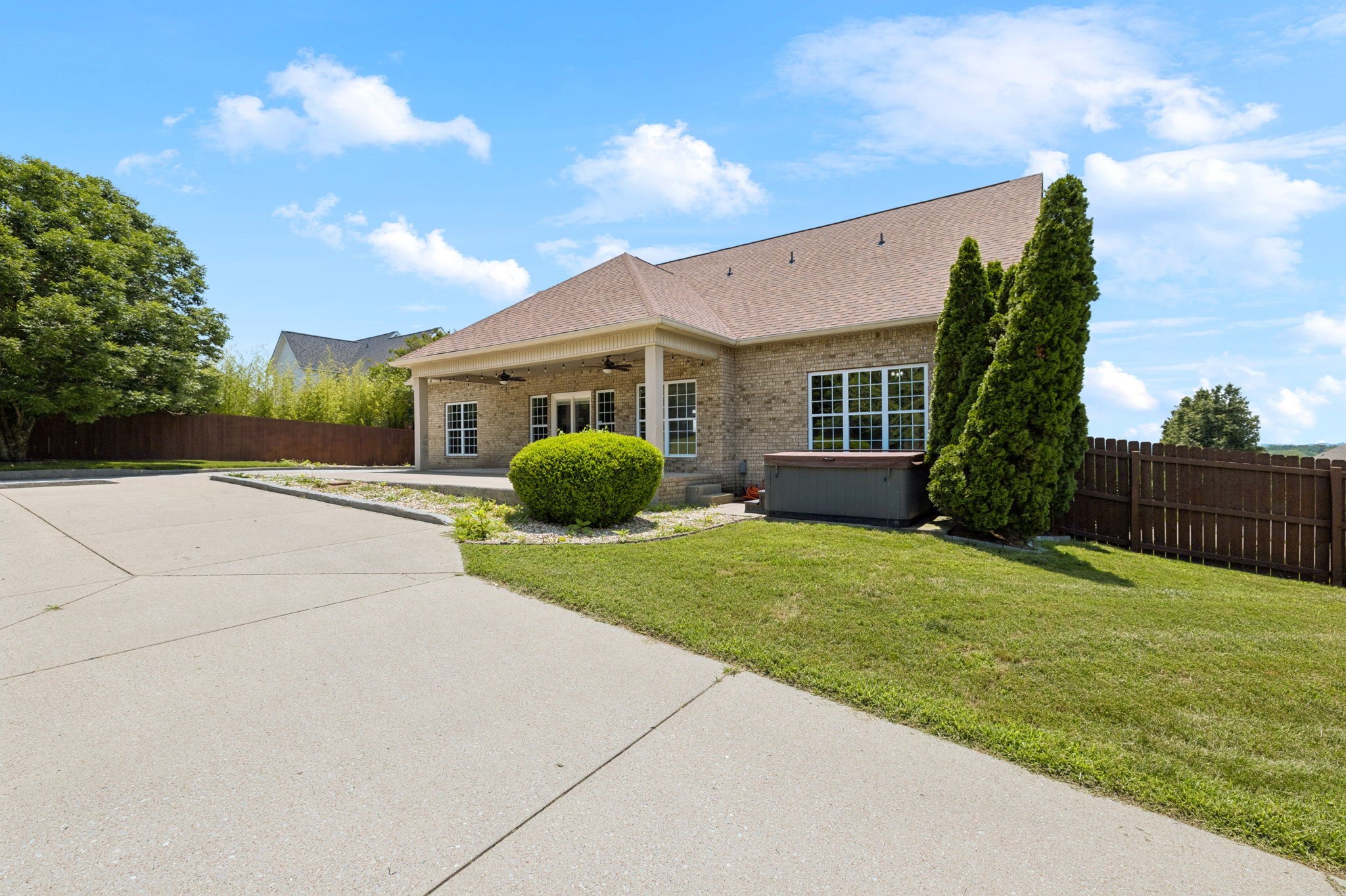 109 Chalford Pl Property Photo 18