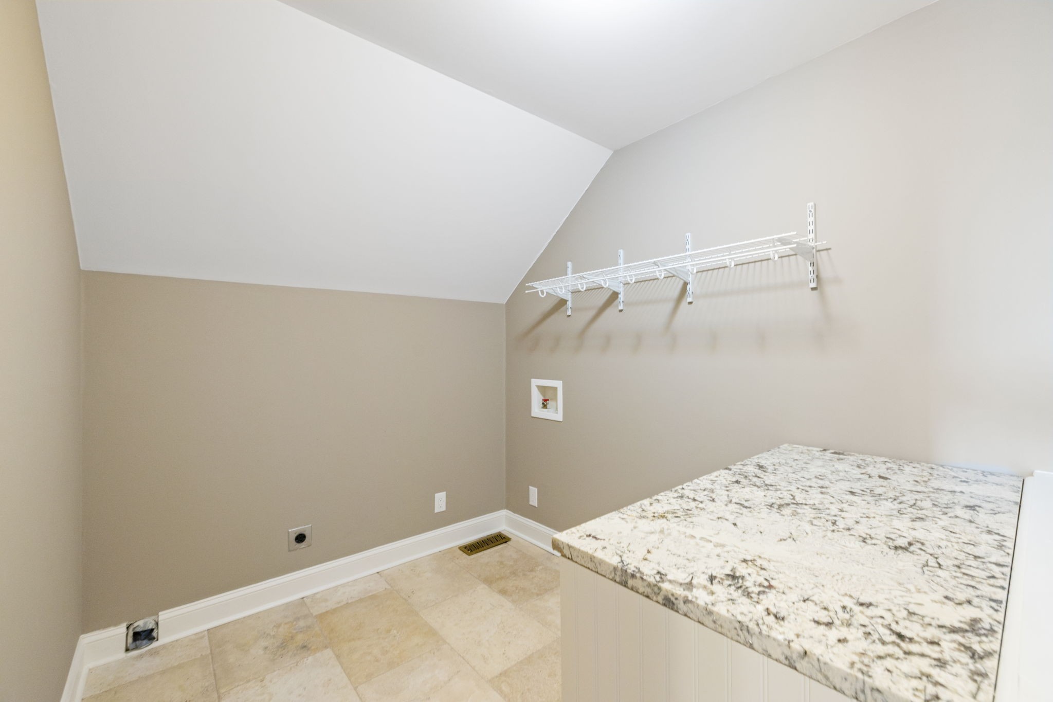 109 Chalford Pl Property Photo 26