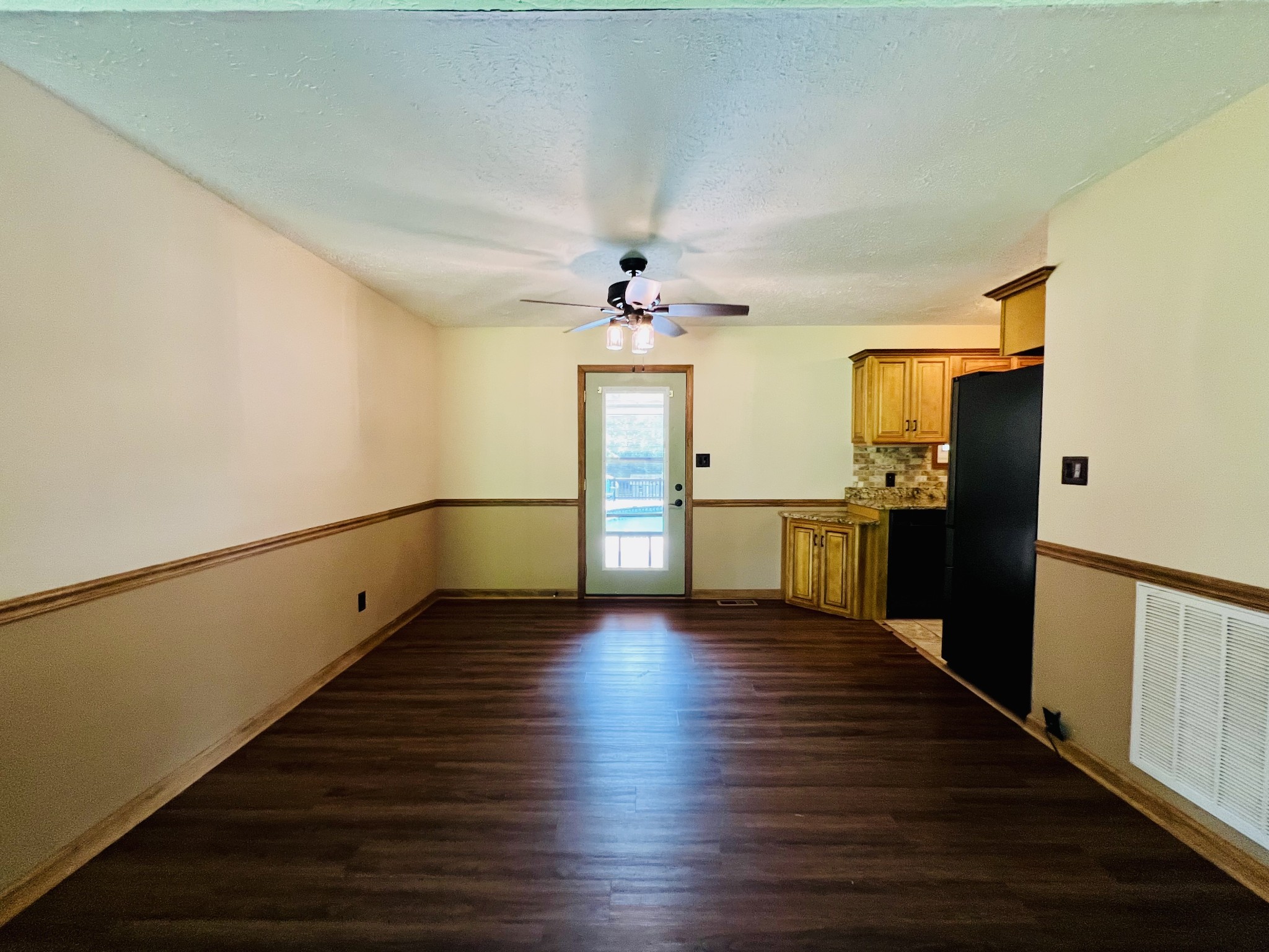 724 Butler Rd Property Photo 9