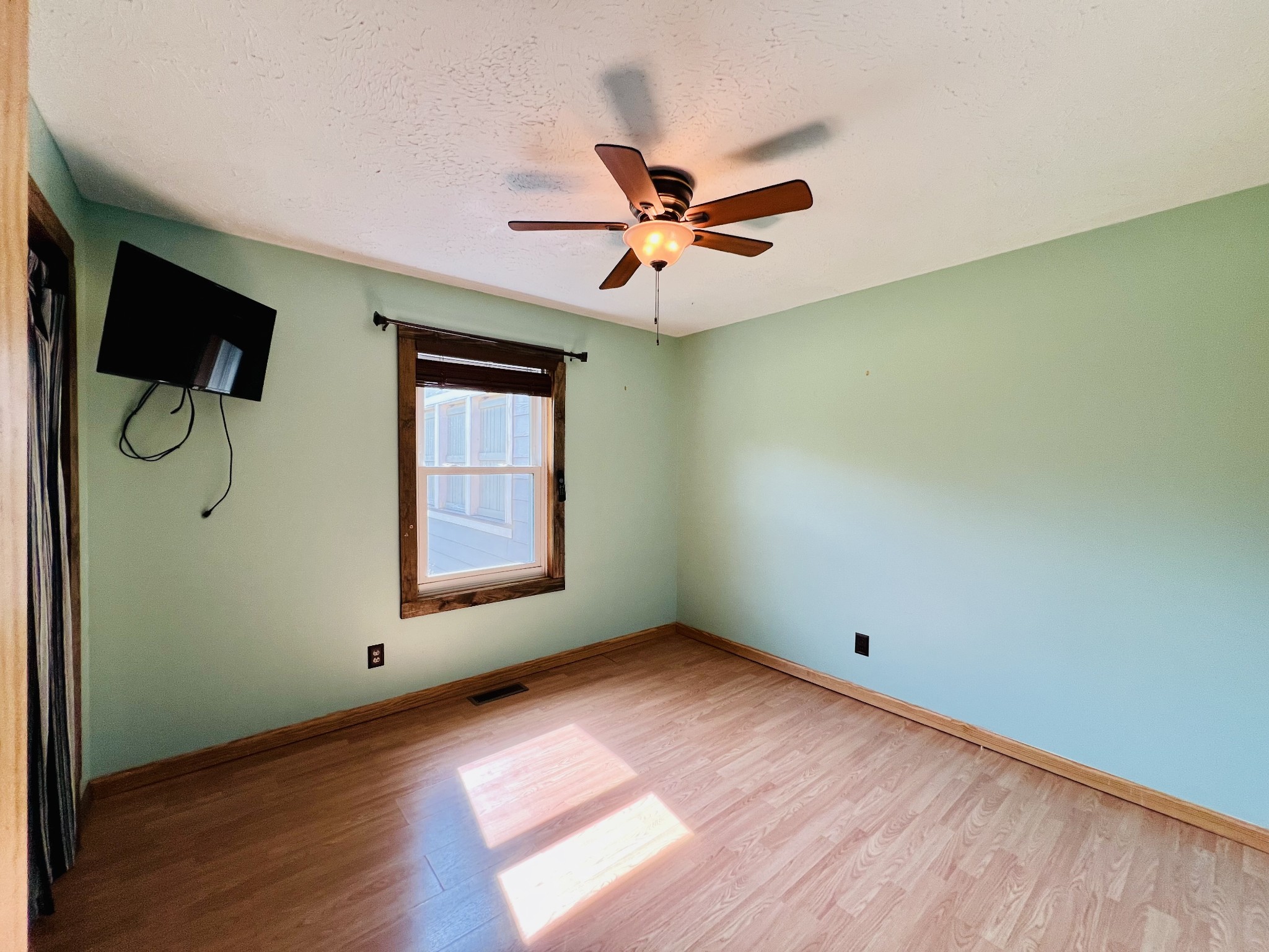 724 Butler Rd Property Photo 17