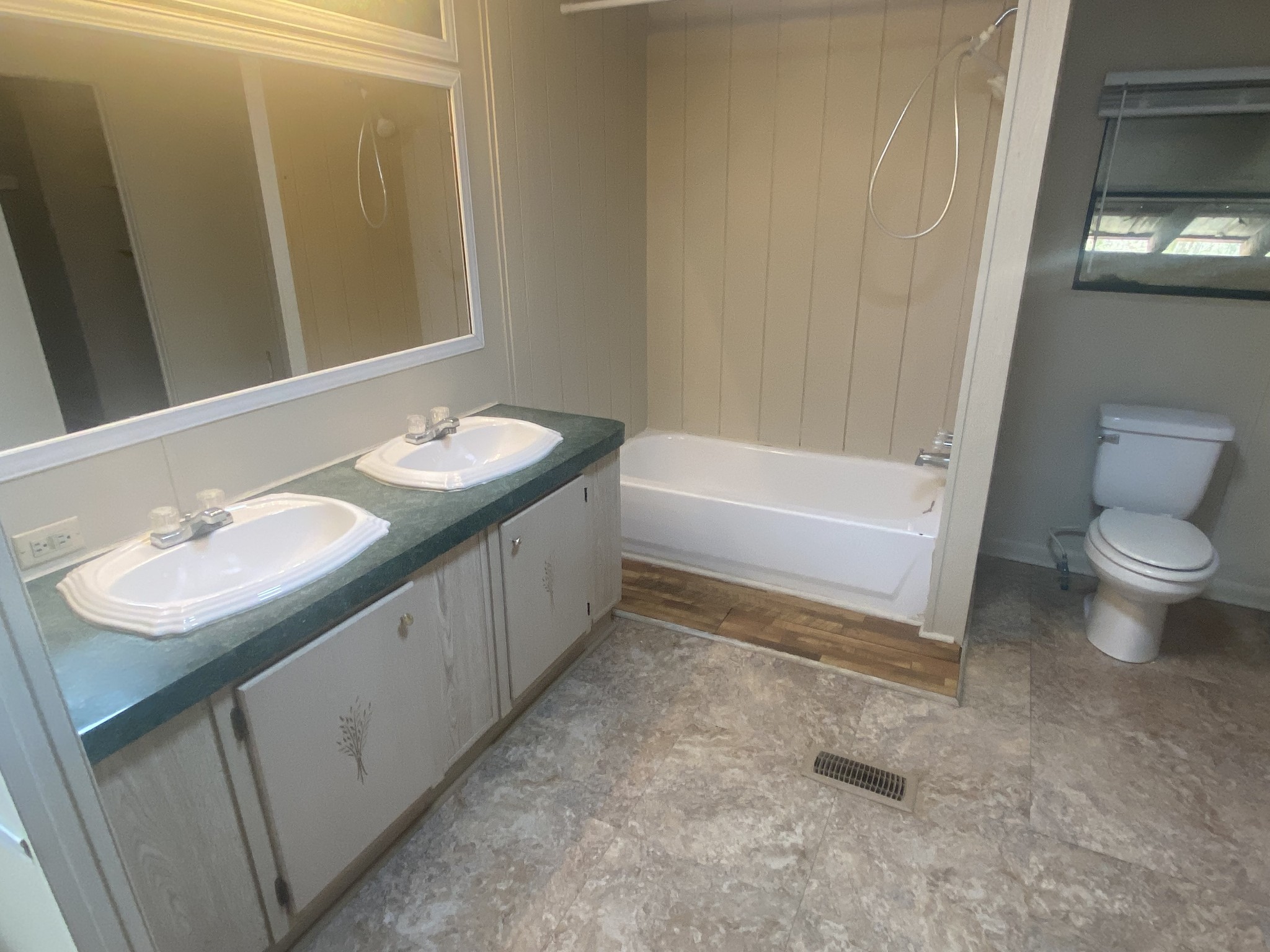 4440 Matthews Rd Property Photo 8