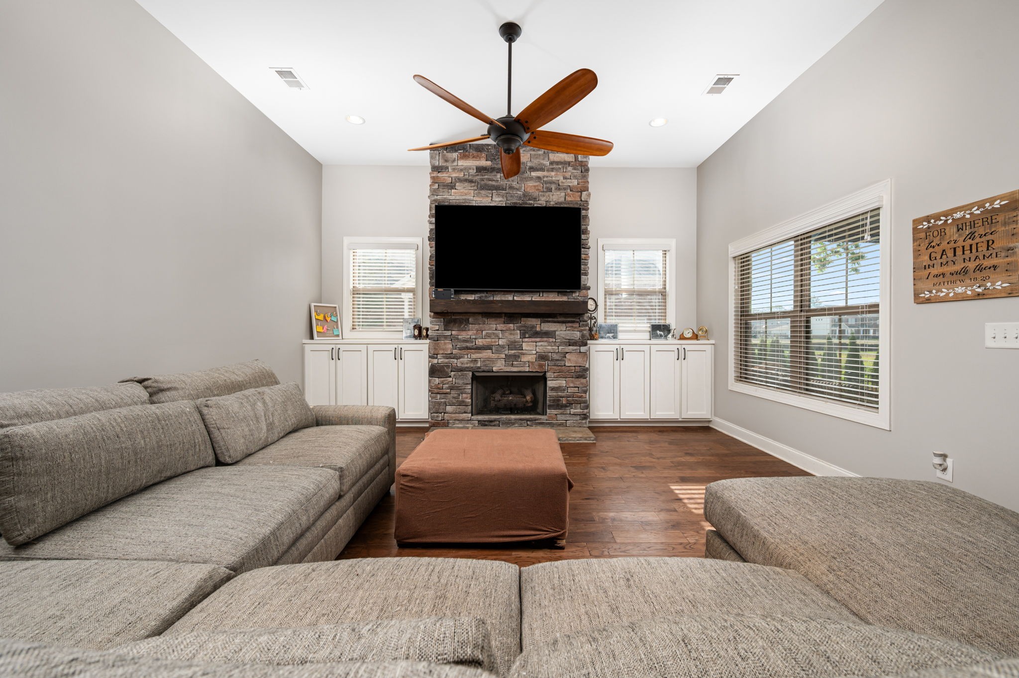 2743 Crowne Pointe Dr Property Photo 20