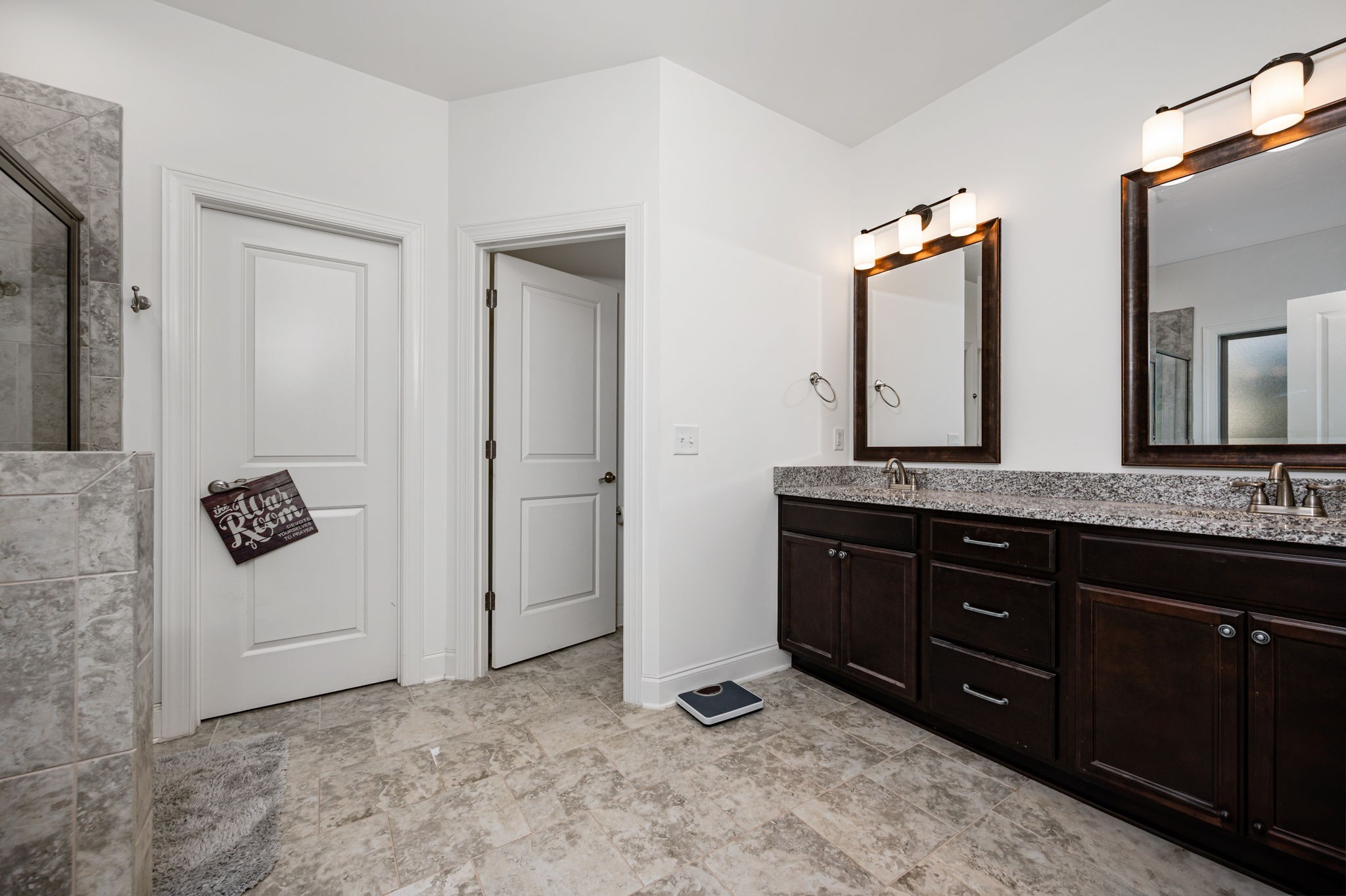 2743 Crowne Pointe Dr Property Photo 25
