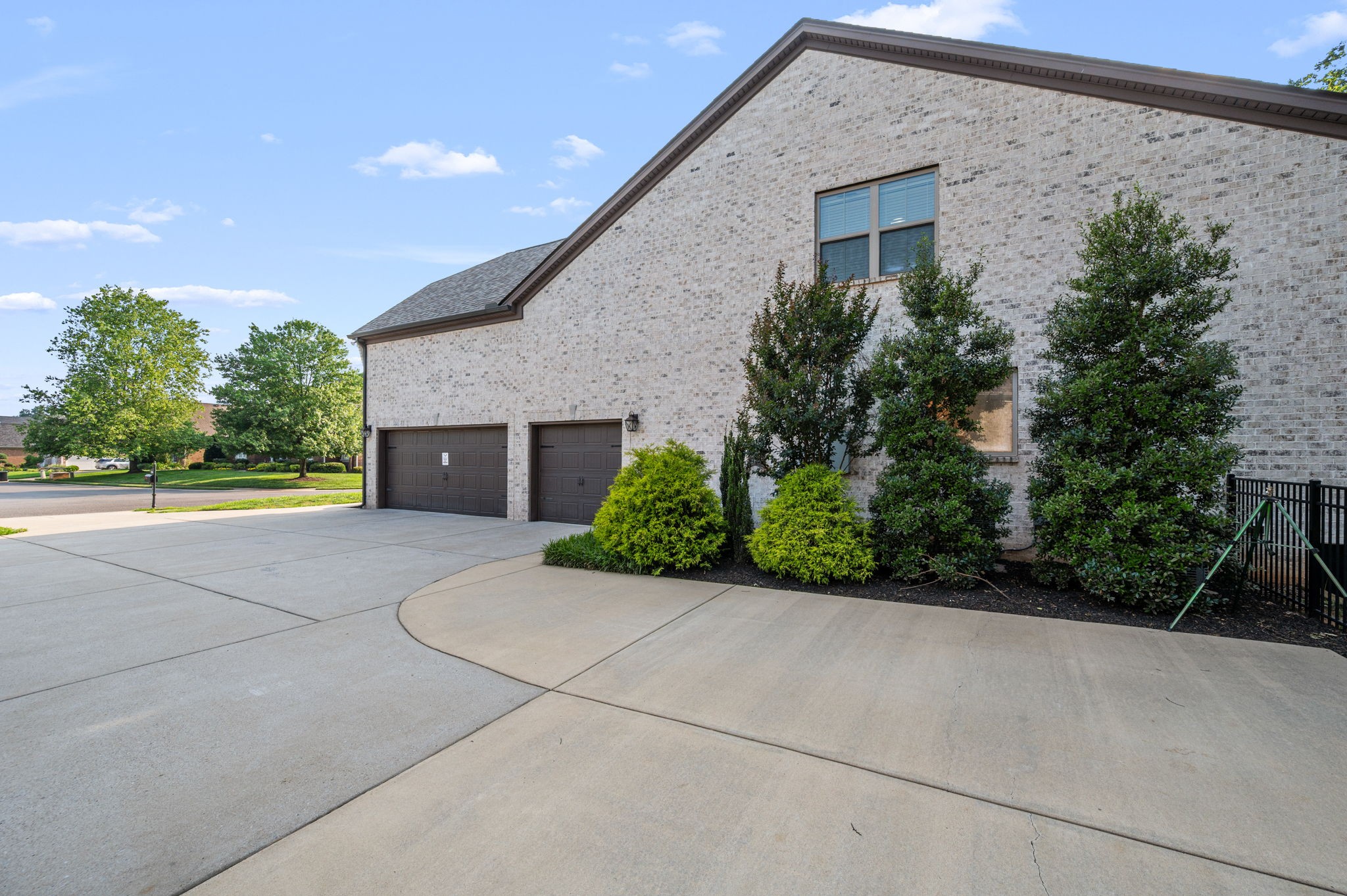 2743 Crowne Pointe Dr Property Photo 41