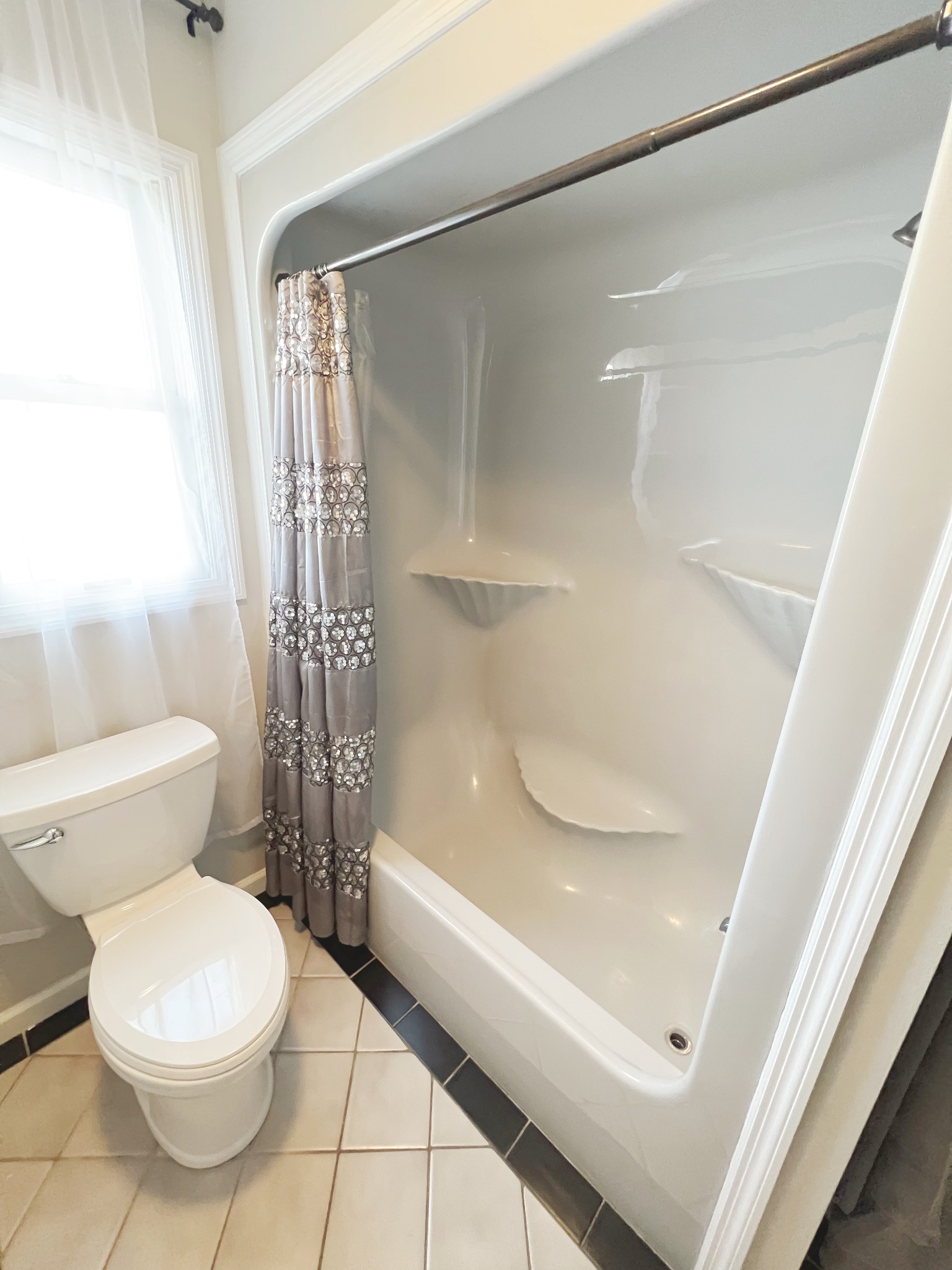 1068 Hickory Harbor Dr Property Photo 16