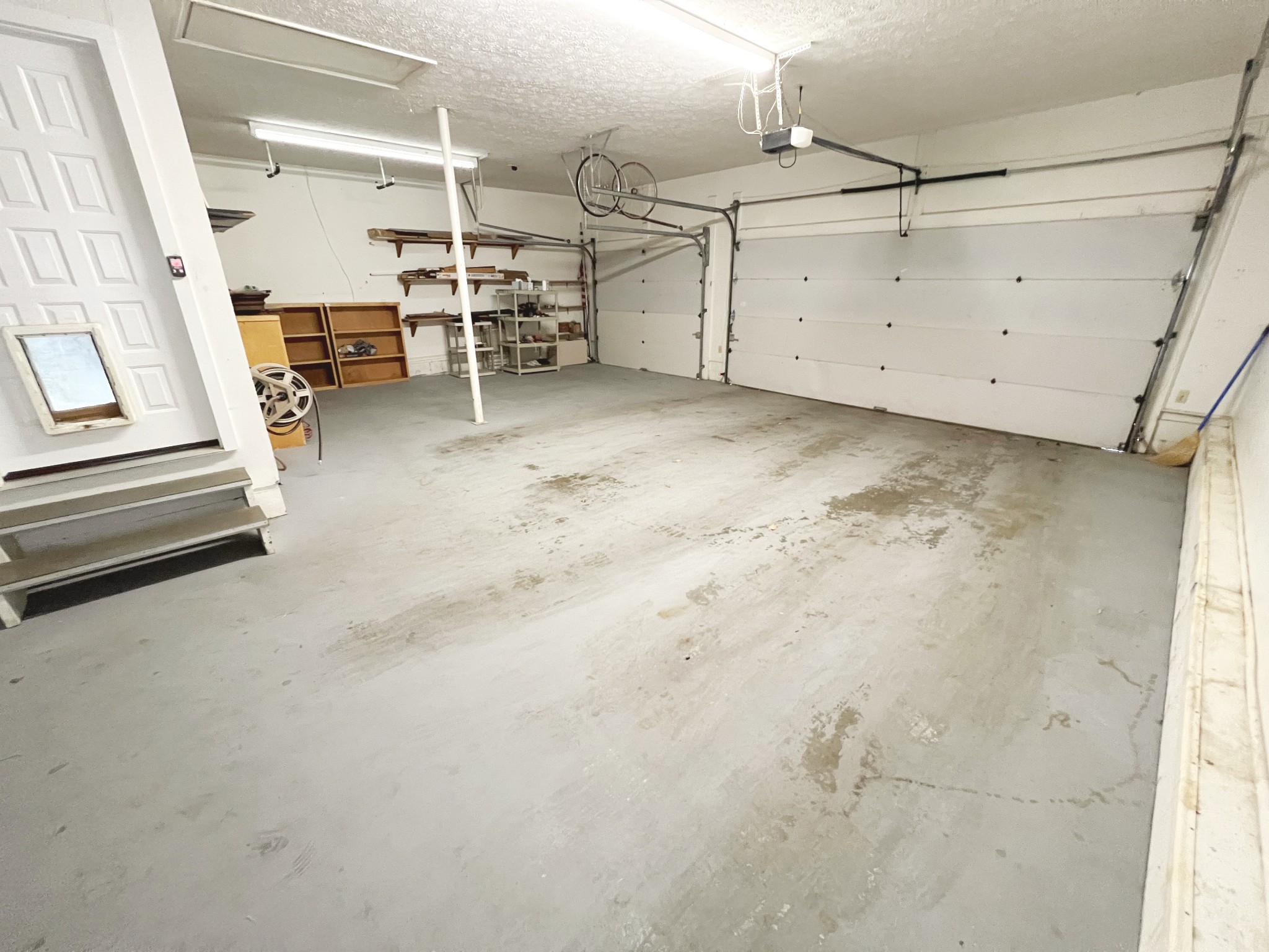 1068 Hickory Harbor Dr Property Photo 27