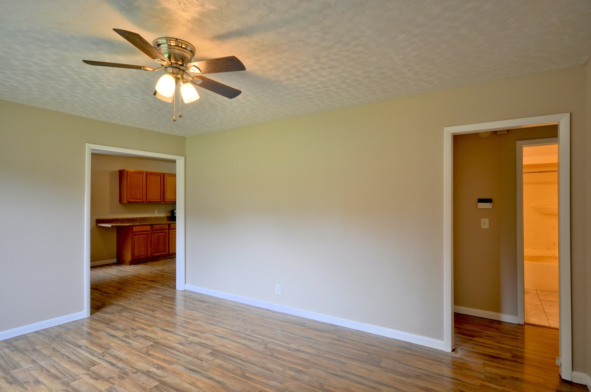267 Raintree Dr Property Photo 5