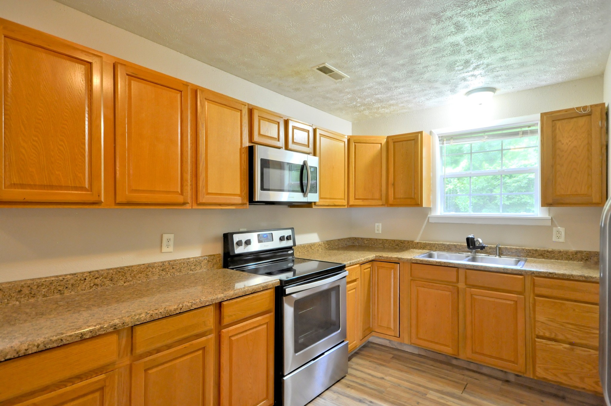 267 Raintree Dr Property Photo 10