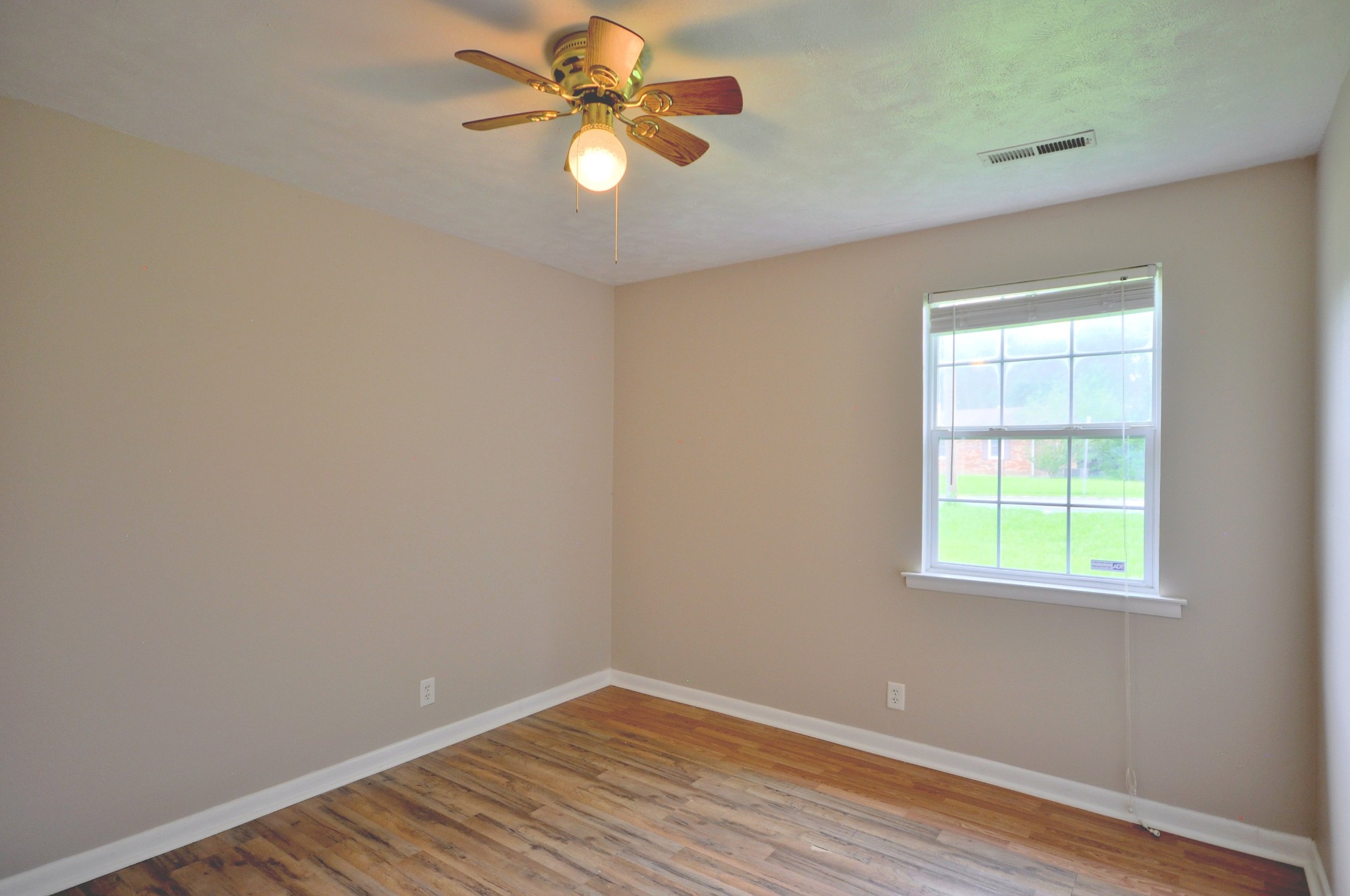 267 Raintree Dr Property Photo 29