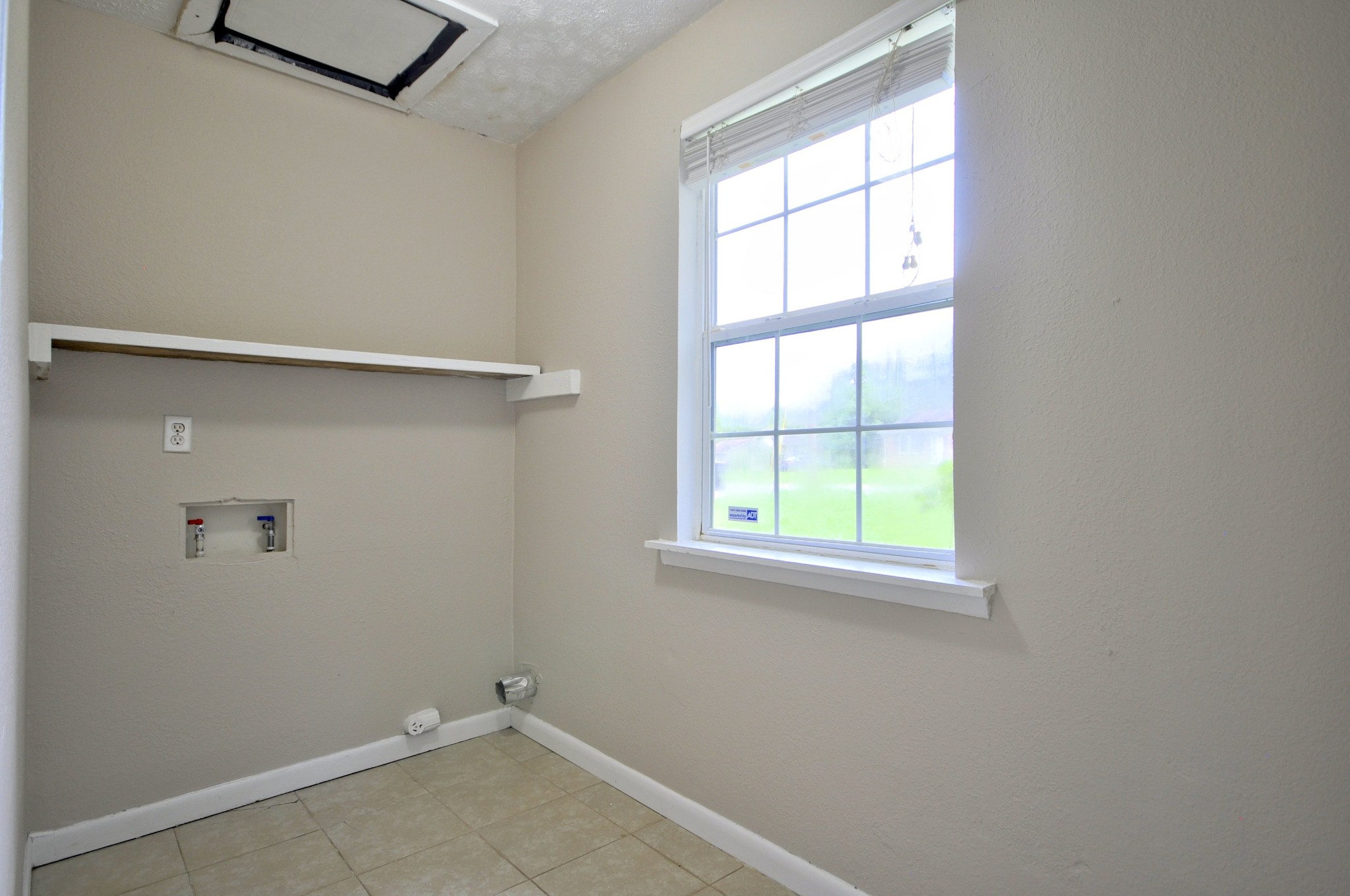 267 Raintree Dr Property Photo 31