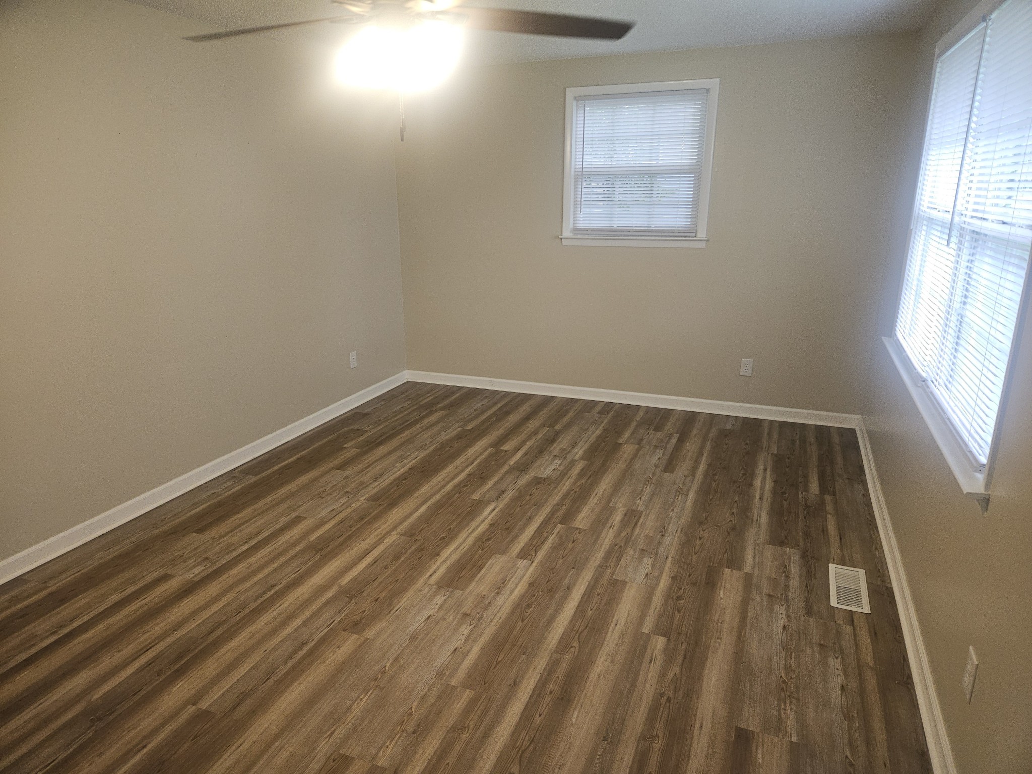 6731 Forrest Ln Property Photo 4