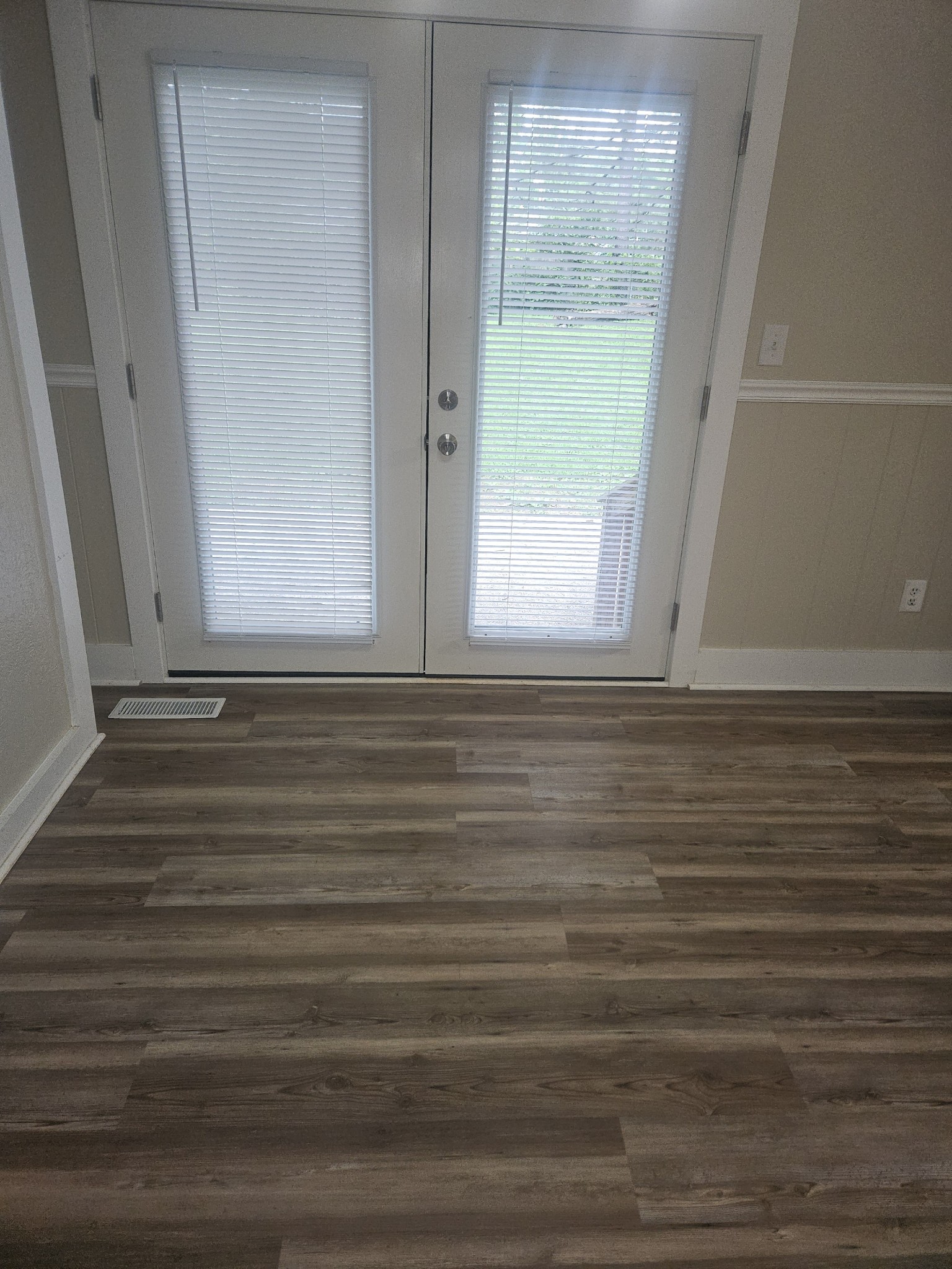 6731 Forrest Ln Property Photo 10