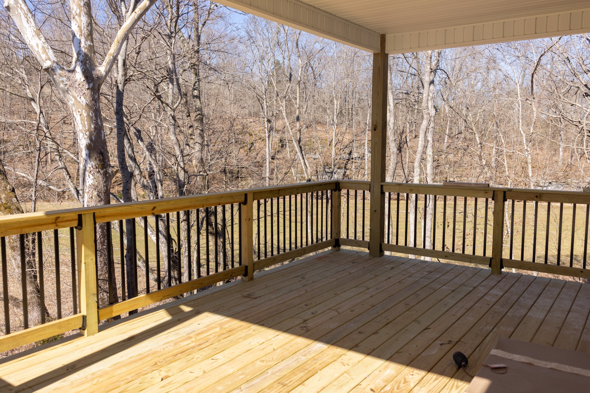 5570 Chambers Rd Property Photo 5