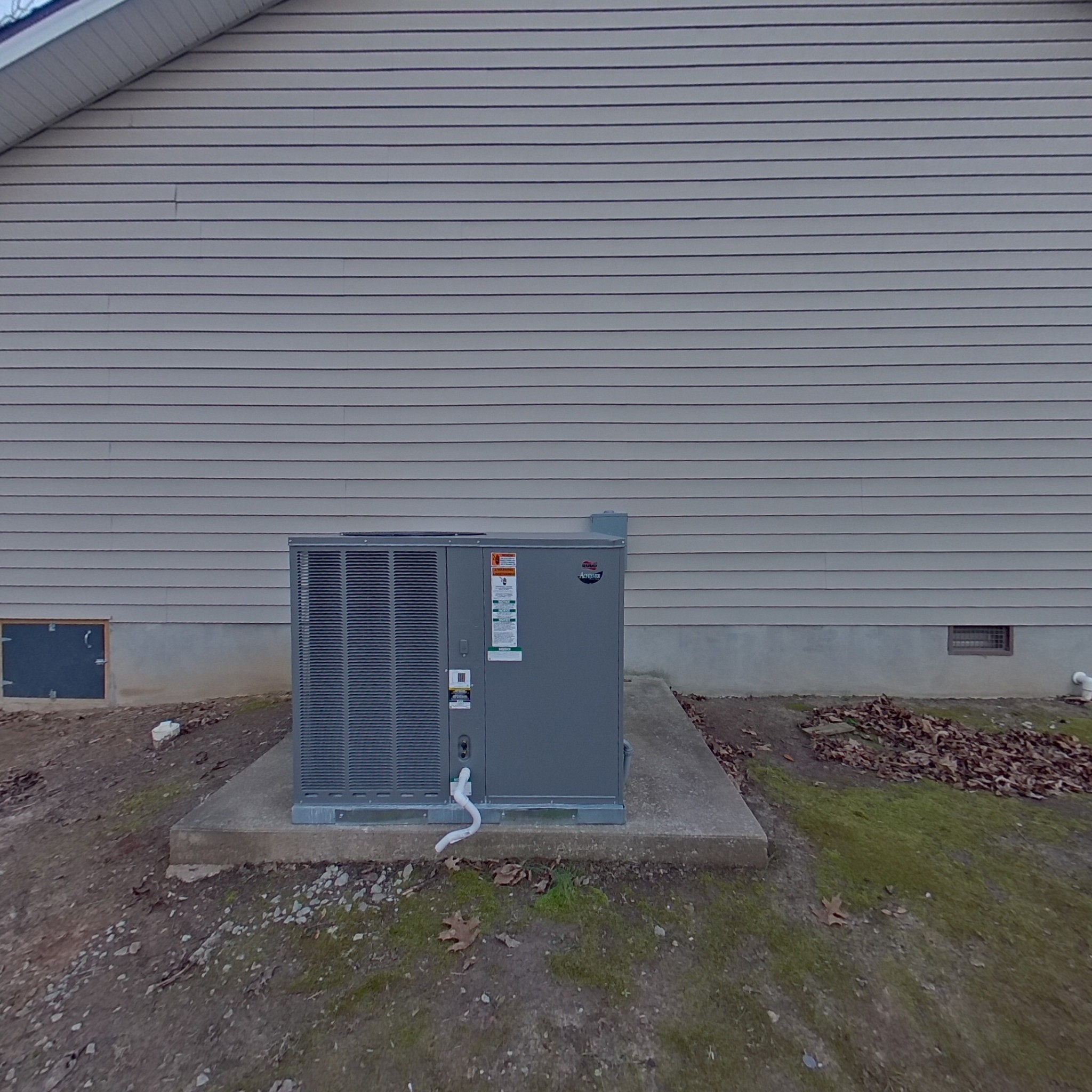 1147 Pickle Rd Property Photo 6