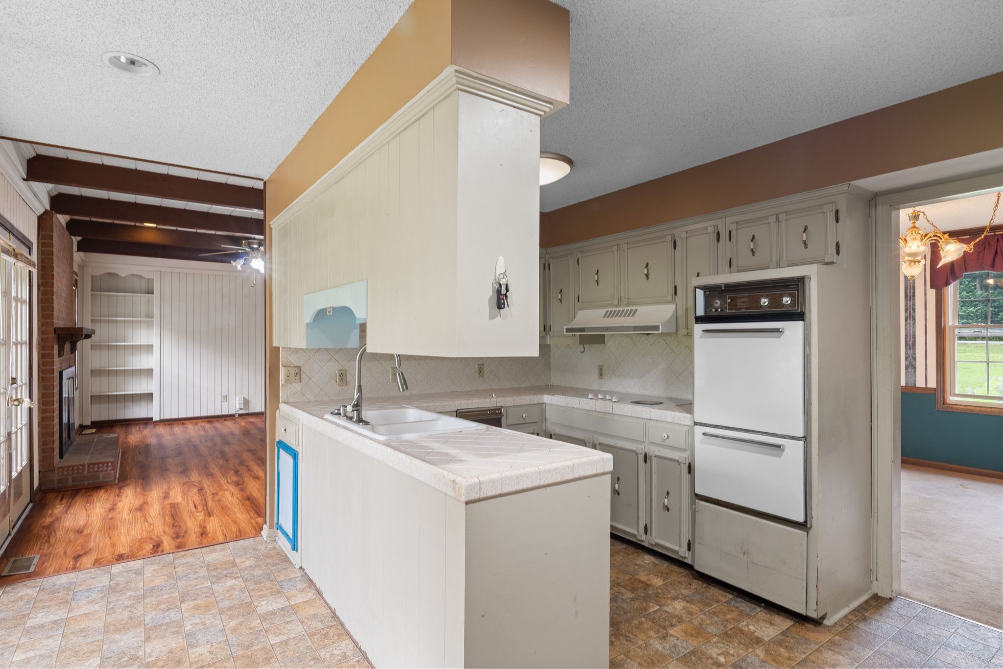 1011 Hickory Harbor Dr Property Photo 12