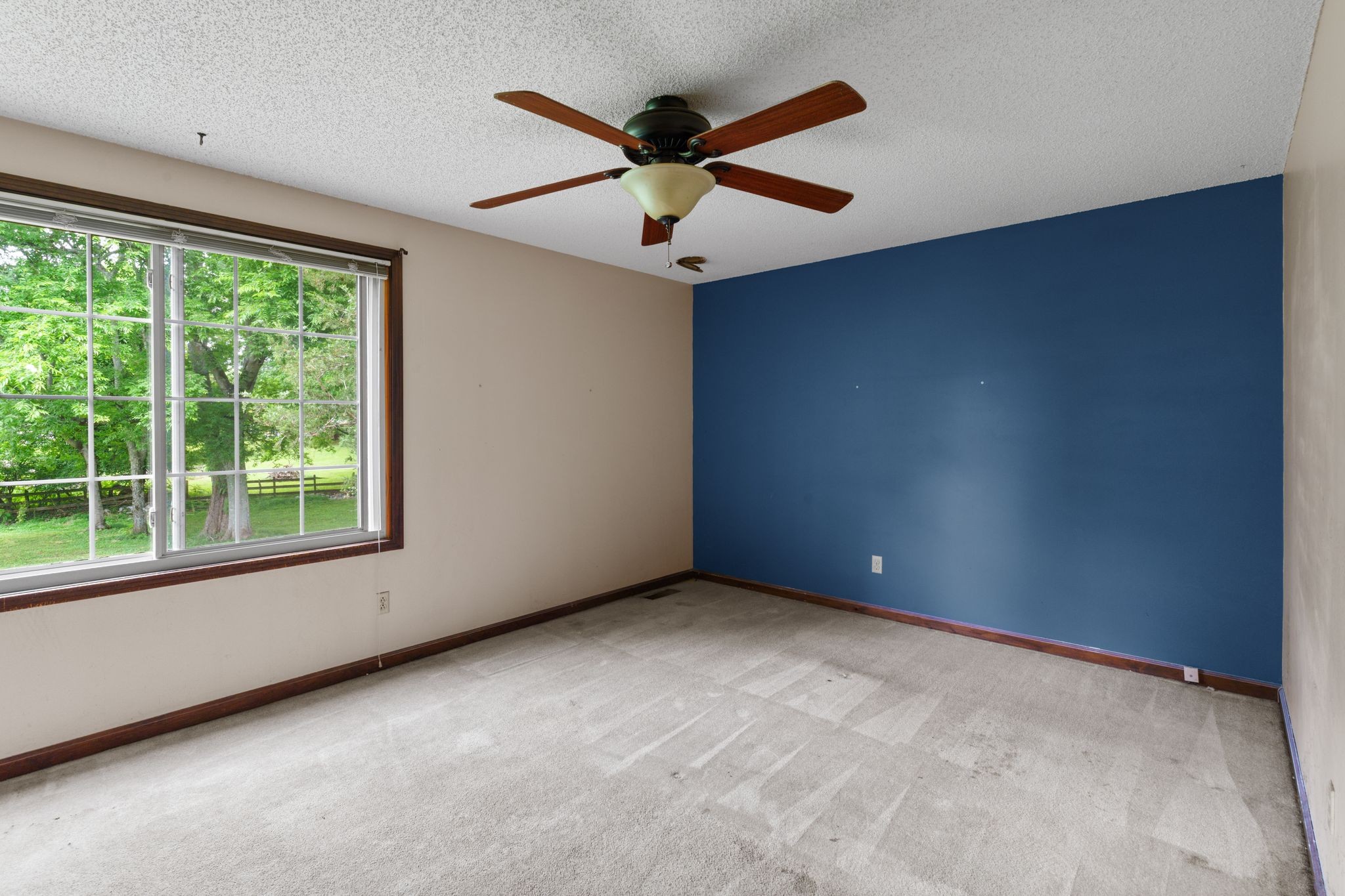 1011 Hickory Harbor Dr Property Photo 17