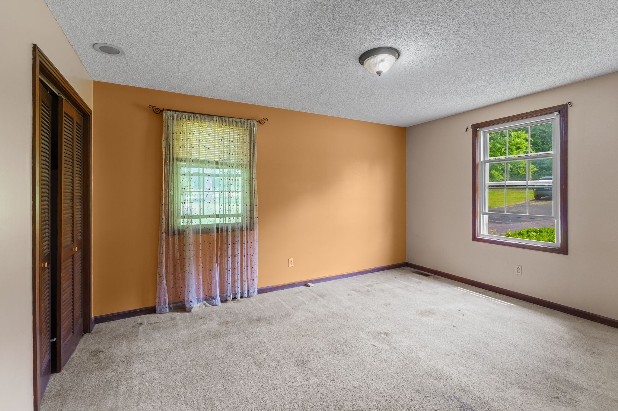 1011 Hickory Harbor Dr Property Photo 23