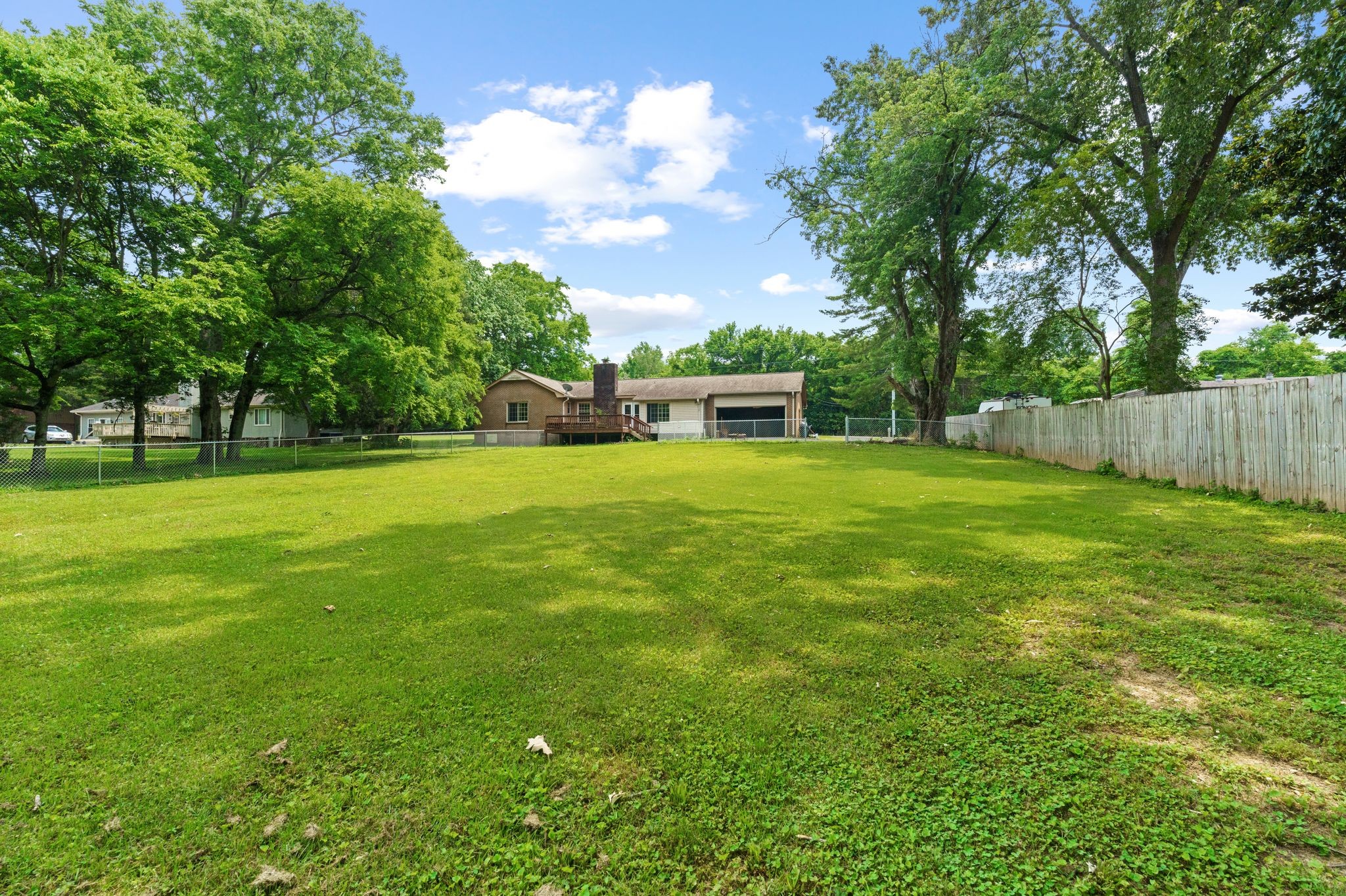 1011 Hickory Harbor Dr Property Photo 28