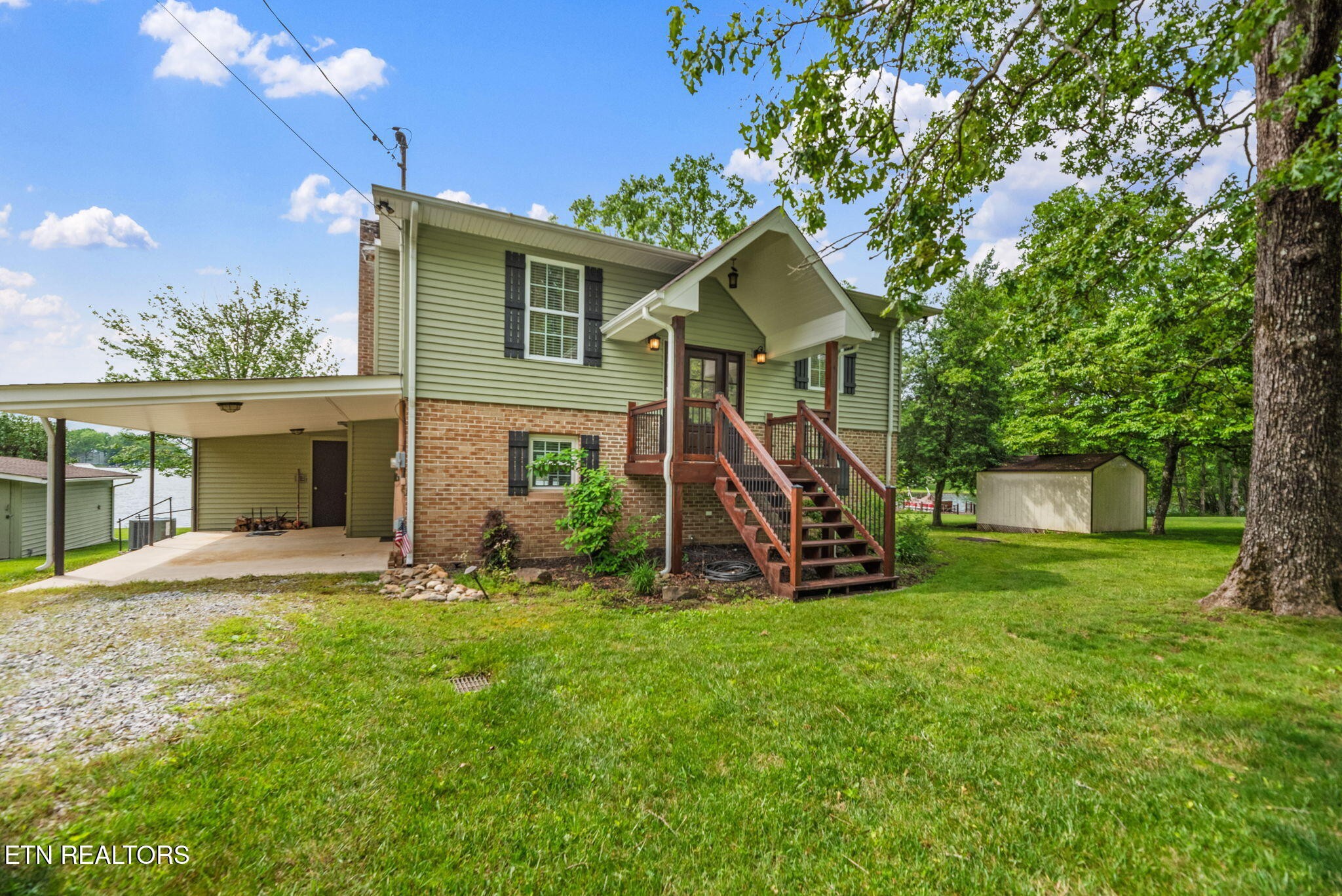 8559 Cherokee Tr Property Photo 2