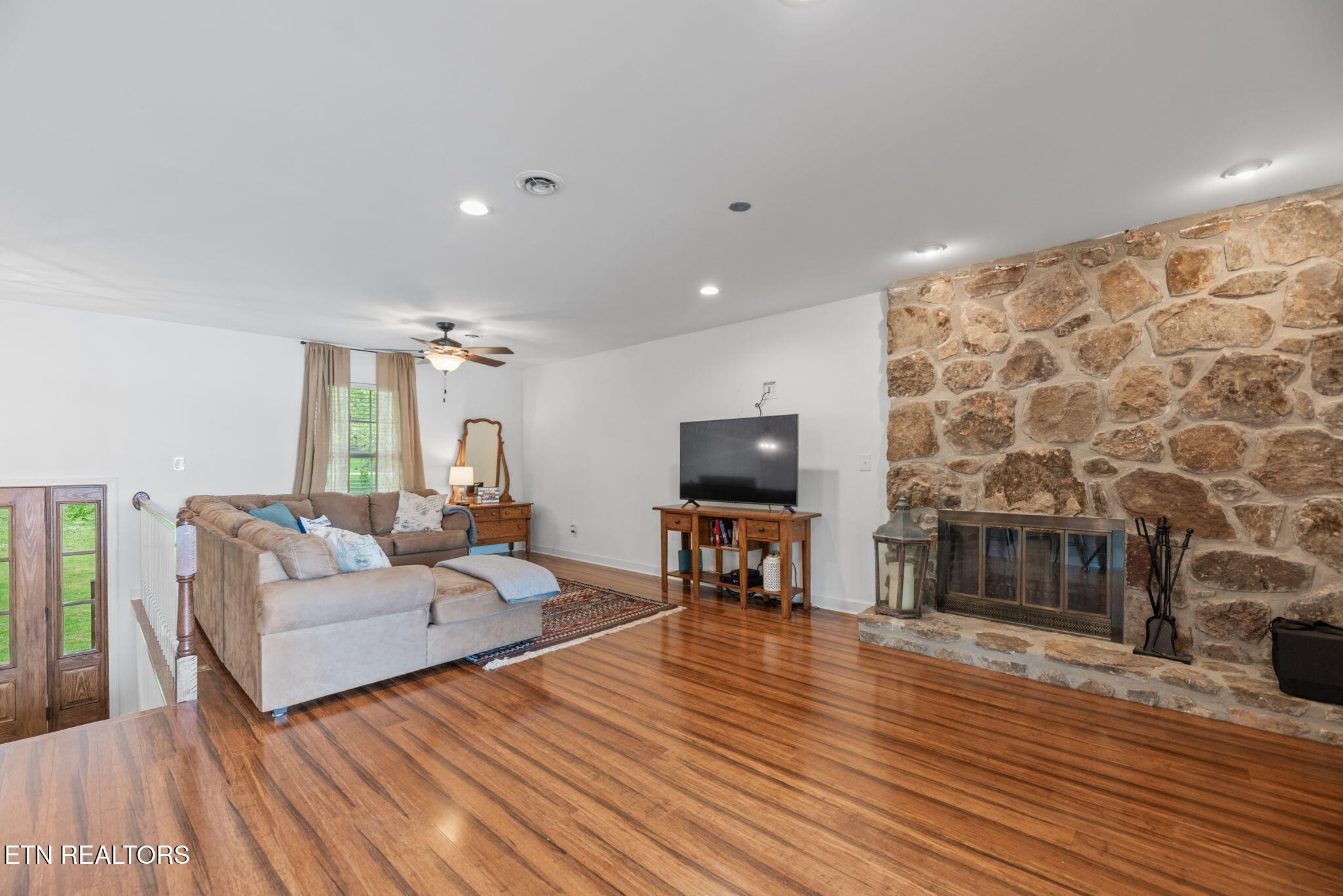 8559 Cherokee Tr Property Photo 5