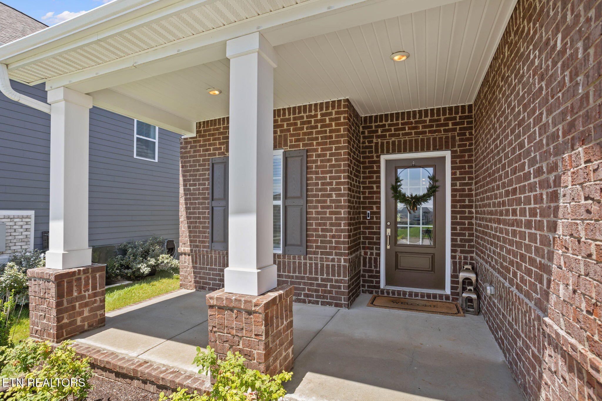 324 Gulfstream Drive Property Photo 6