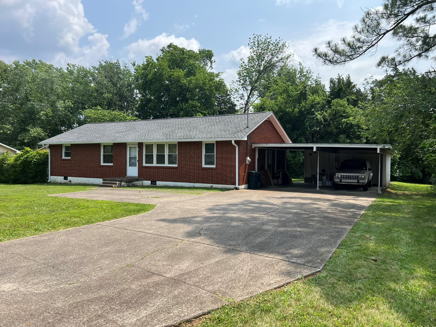 134 Campbell Pl Property Photo 1
