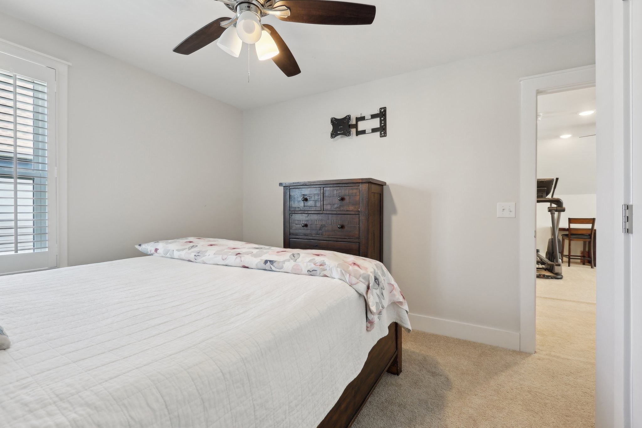 3617 Anthony Ave Property Photo 43