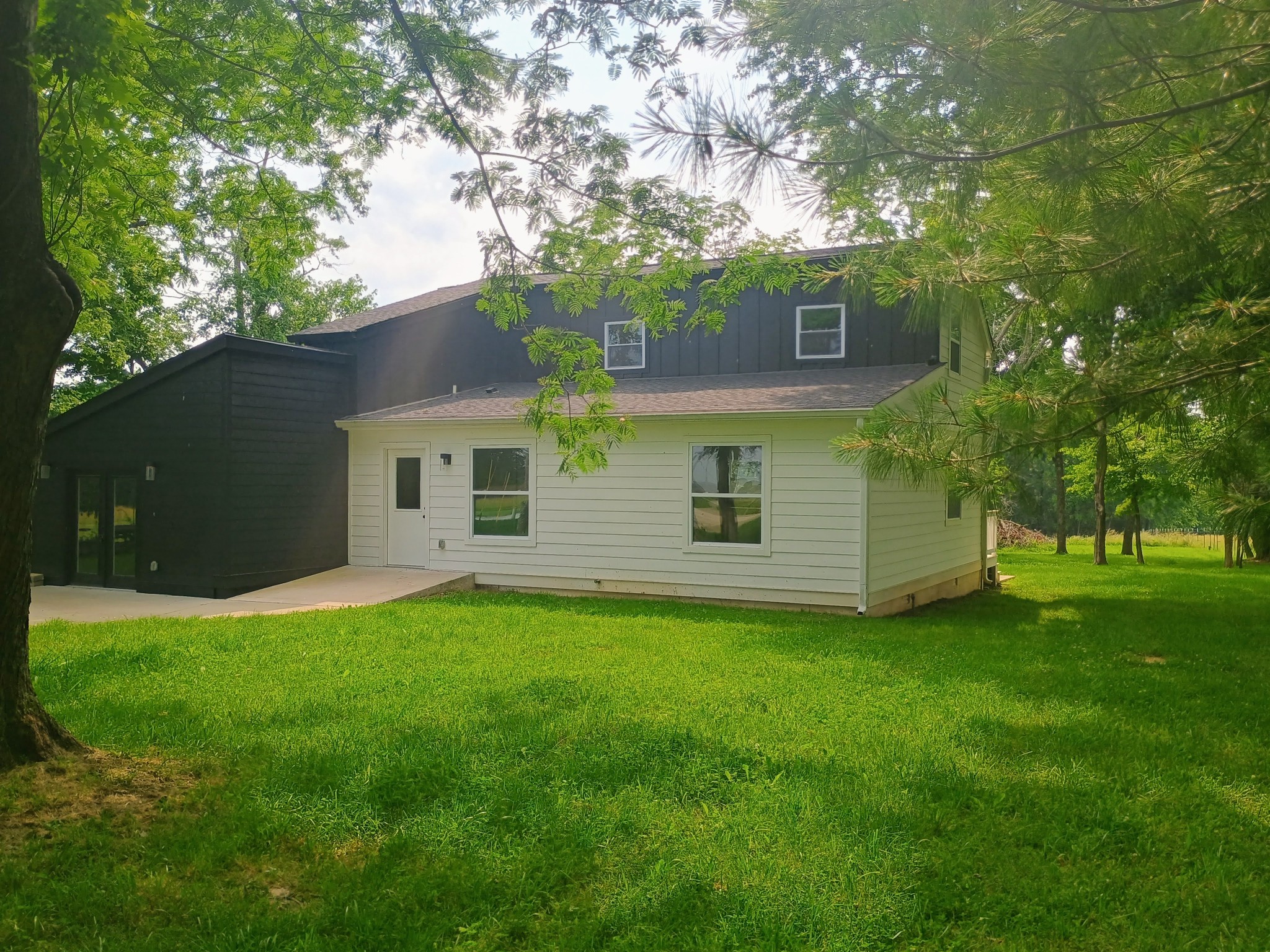 657 Chaffin Rd Property Photo 3